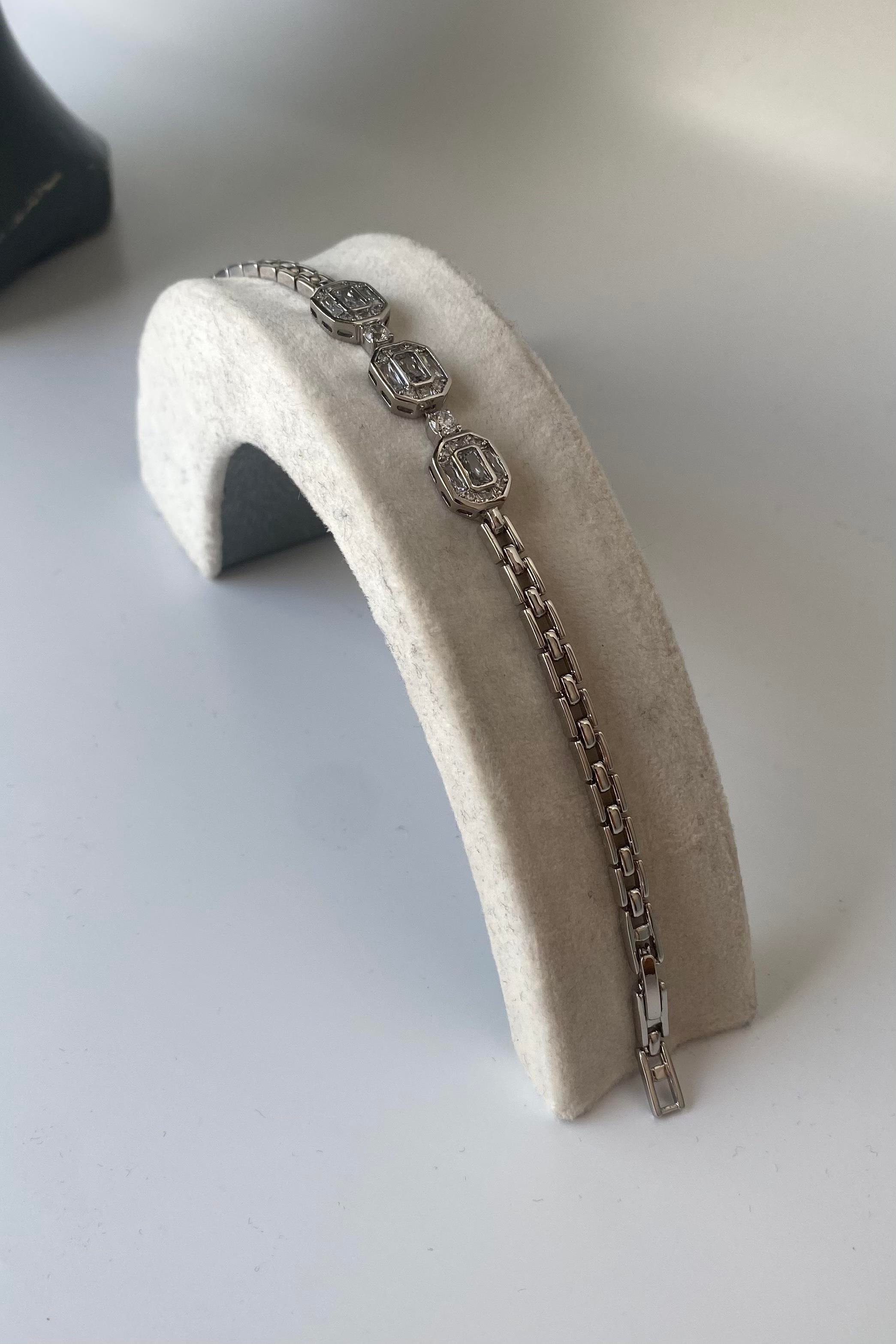 ÜÇLÜ BAGET TAŞLI BİLEZİK