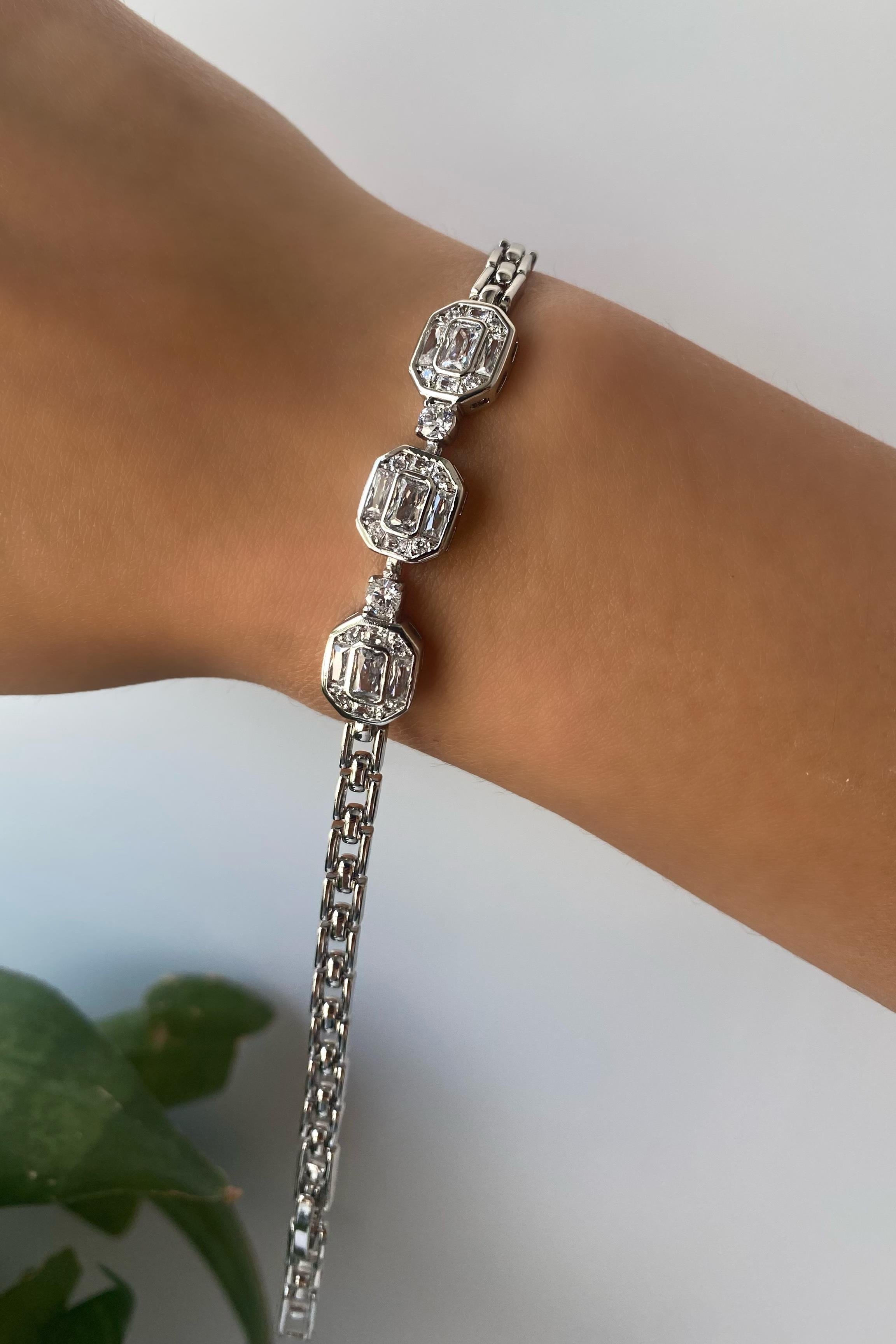 ÜÇLÜ BAGET TAŞLI BİLEZİK