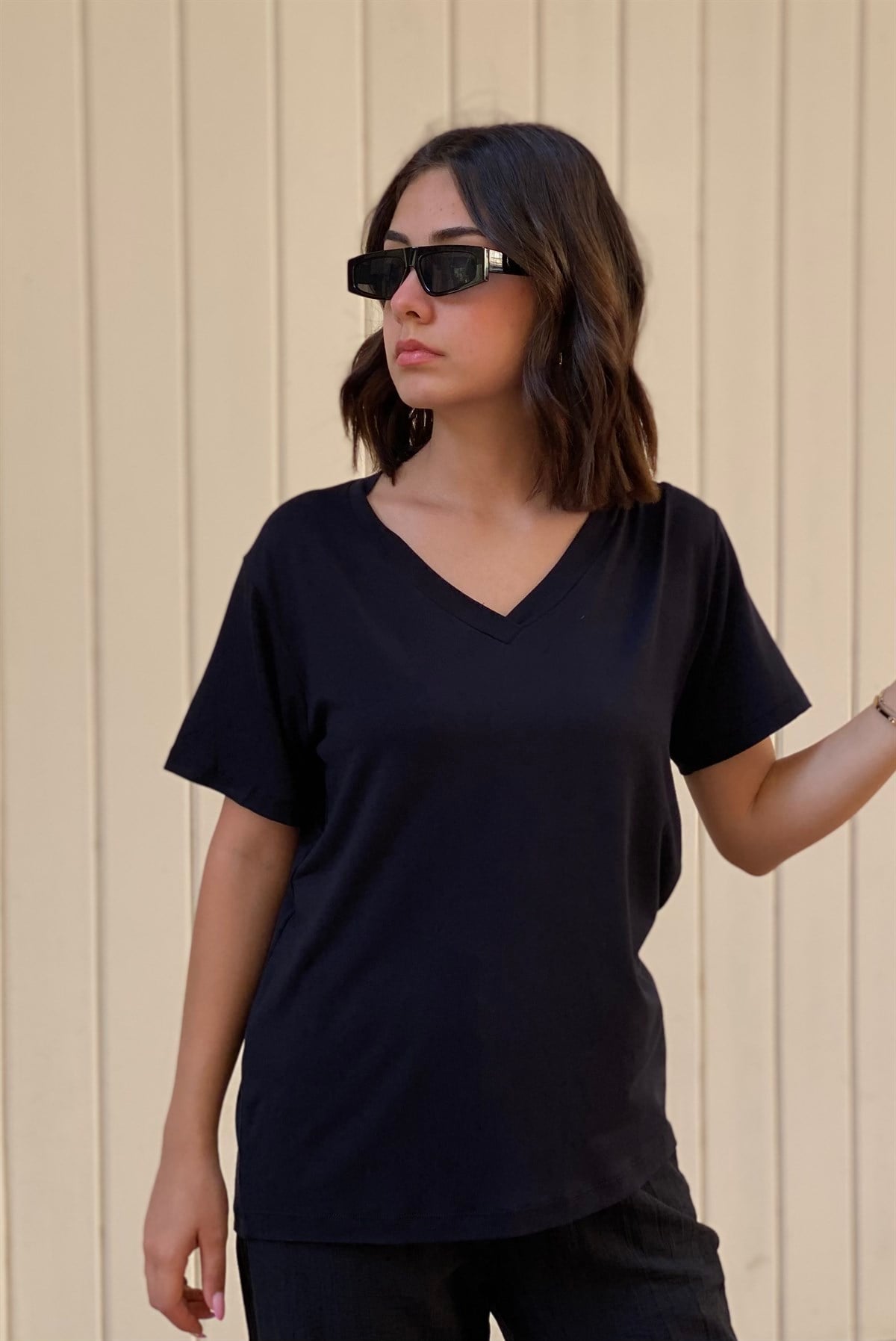 V YAKA VISKON T-SHIRT