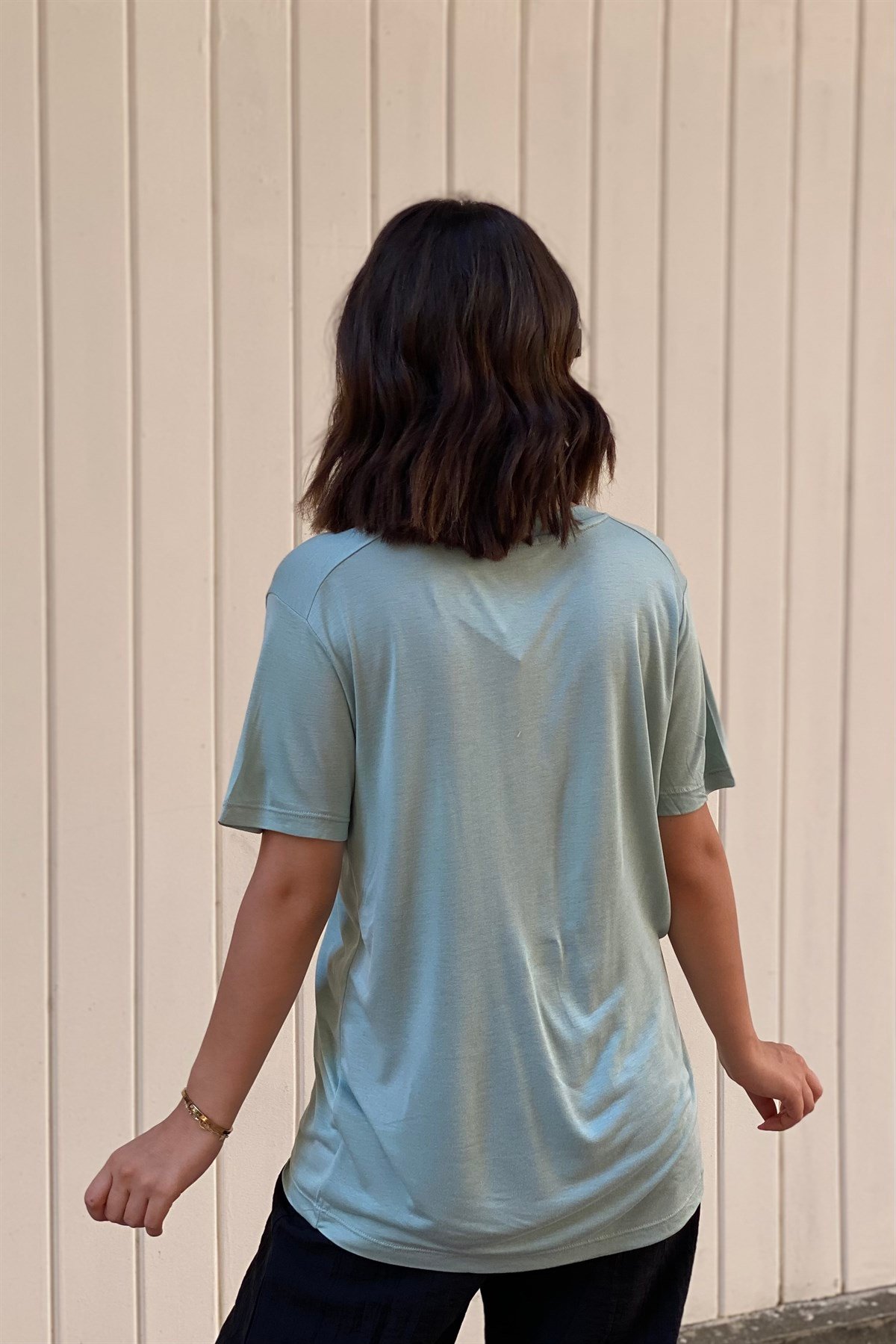 V YAKA VISKON T-SHIRT