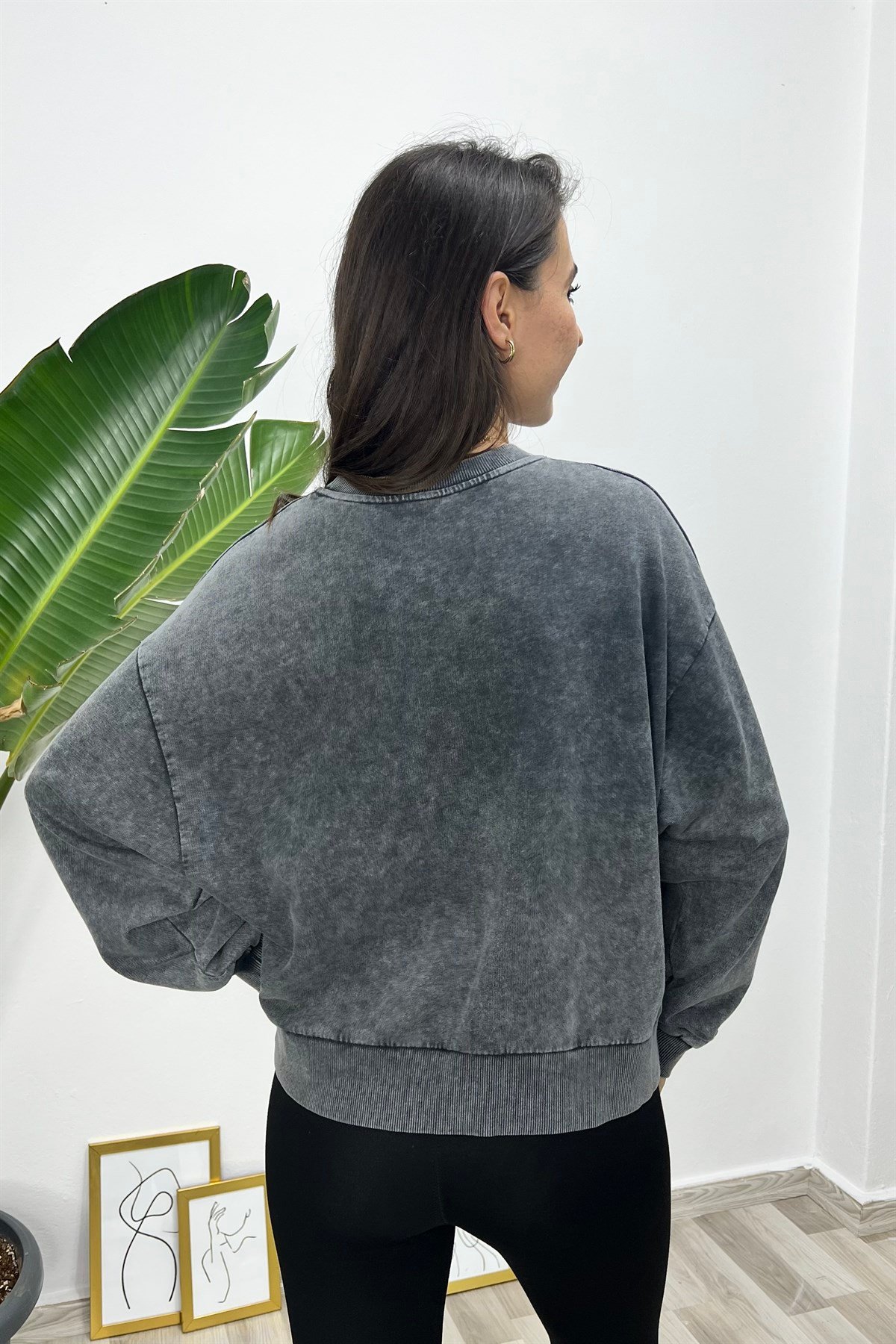 VINTAGE BASKILI UZUN KOL SWEATSHIRT