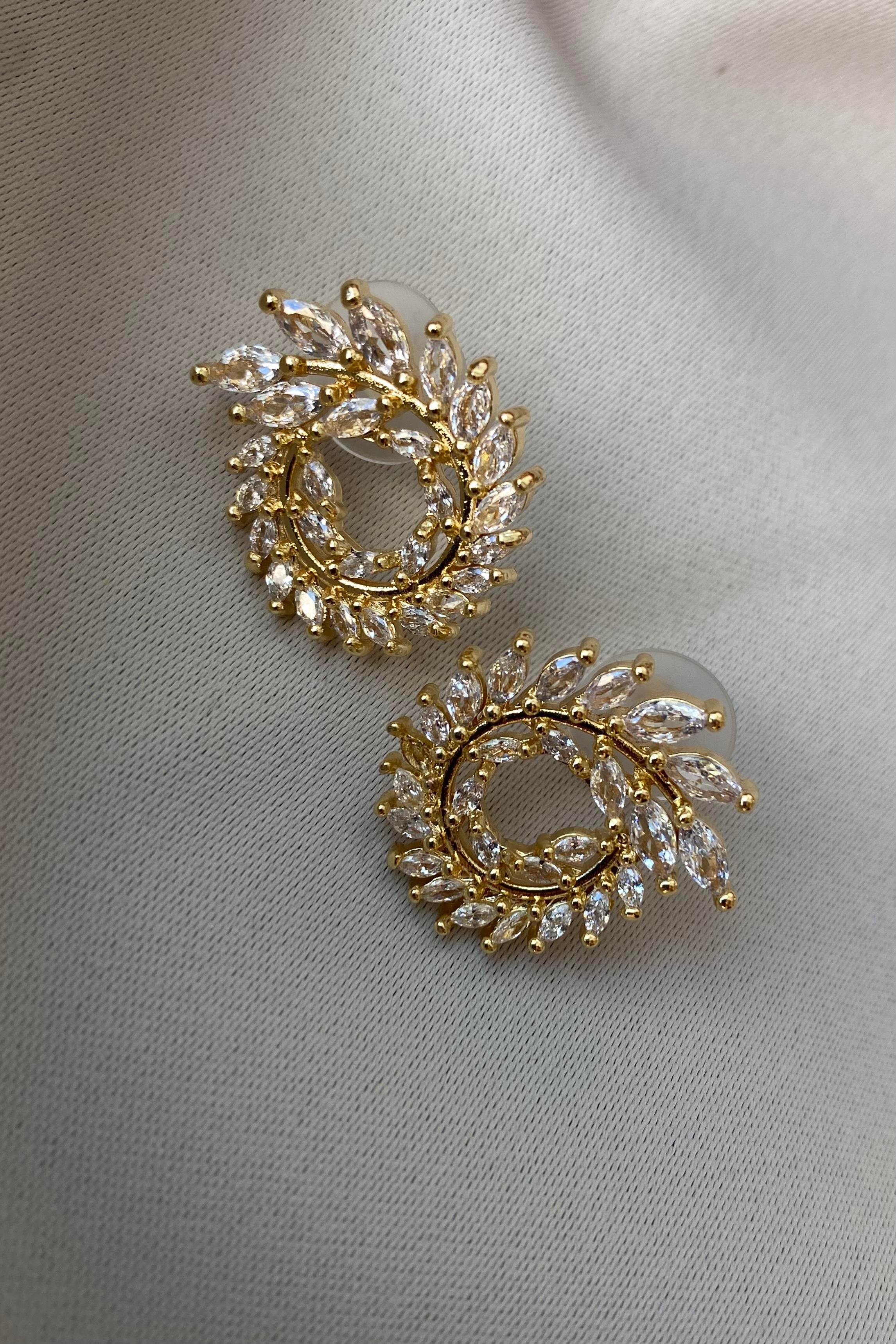 YAPRAK MODEL SARMALI TAŞLI KÜPE