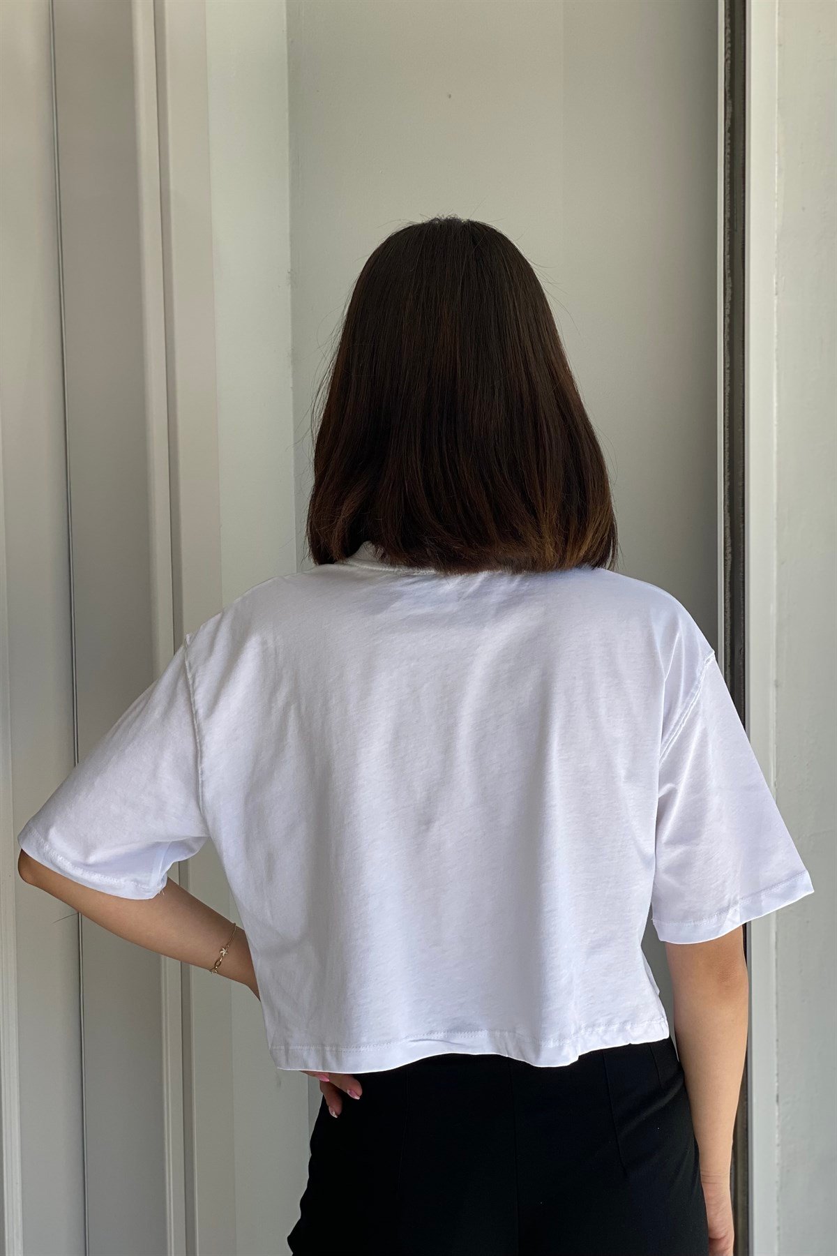 YARIM KOL CROP T-SHIRT