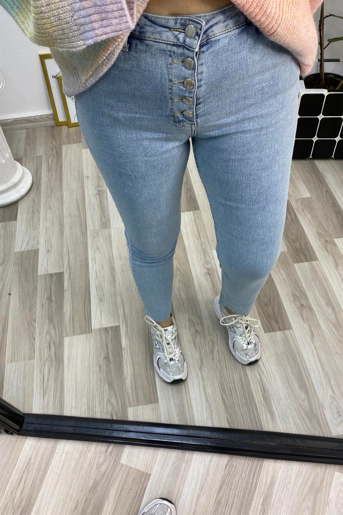 YÜKSEK BEL LİKRALI MOM JEAN