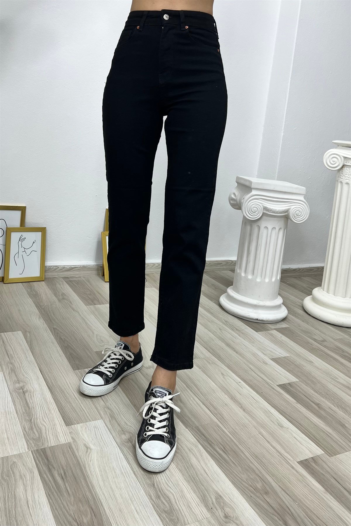 YÜKSEK BEL SLIM MOM JEAN