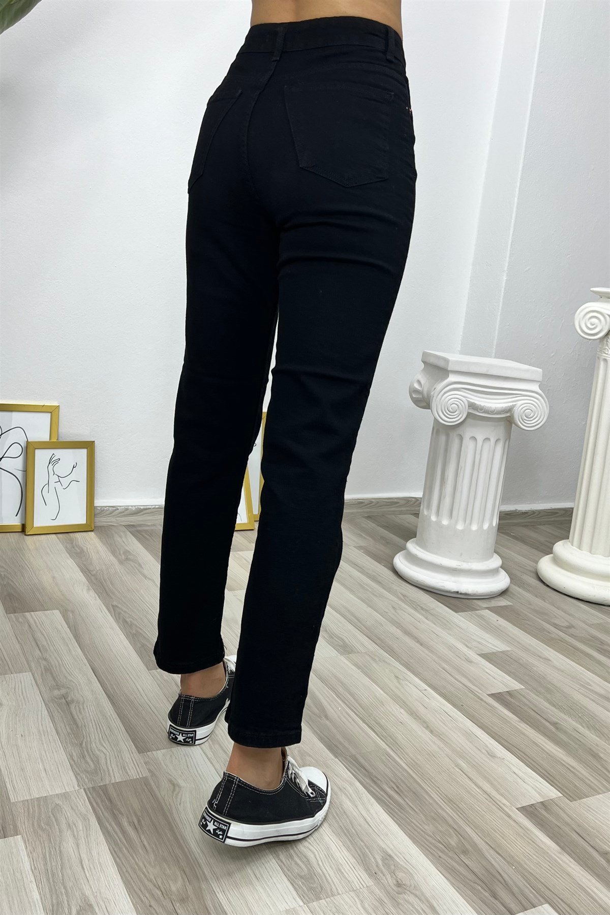 YÜKSEK BEL SLIM MOM JEAN