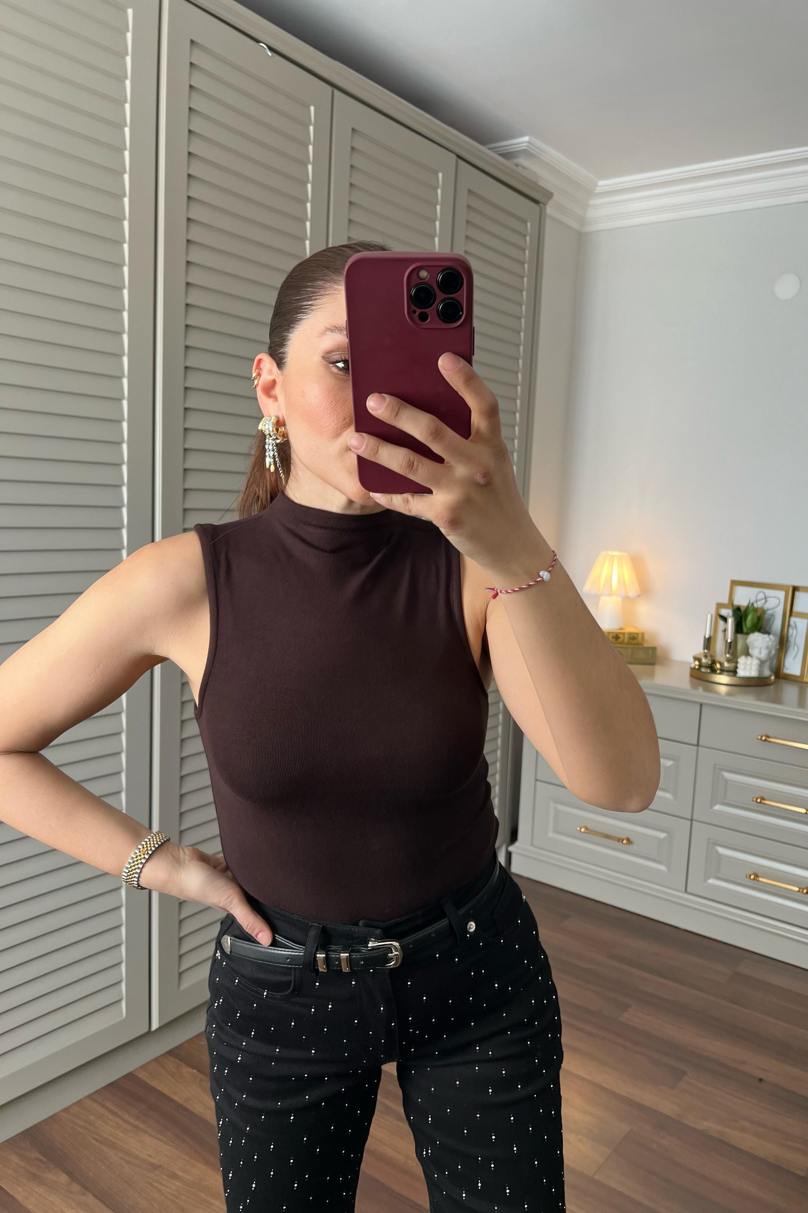 YUMUŞAK DOKULU KOLSUZ BODY/0580