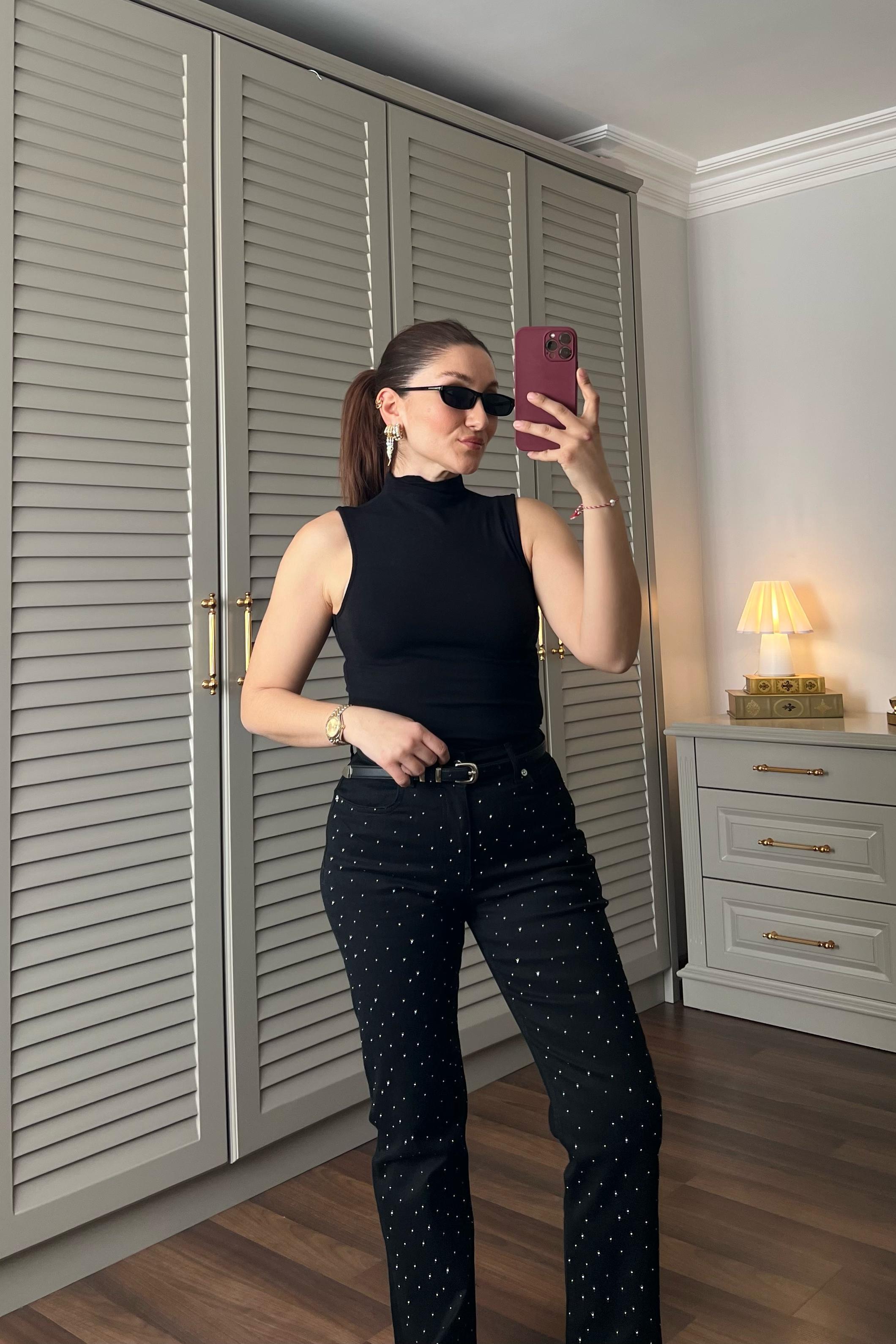 YUMUŞAK DOKULU KOLSUZ BODY/0580