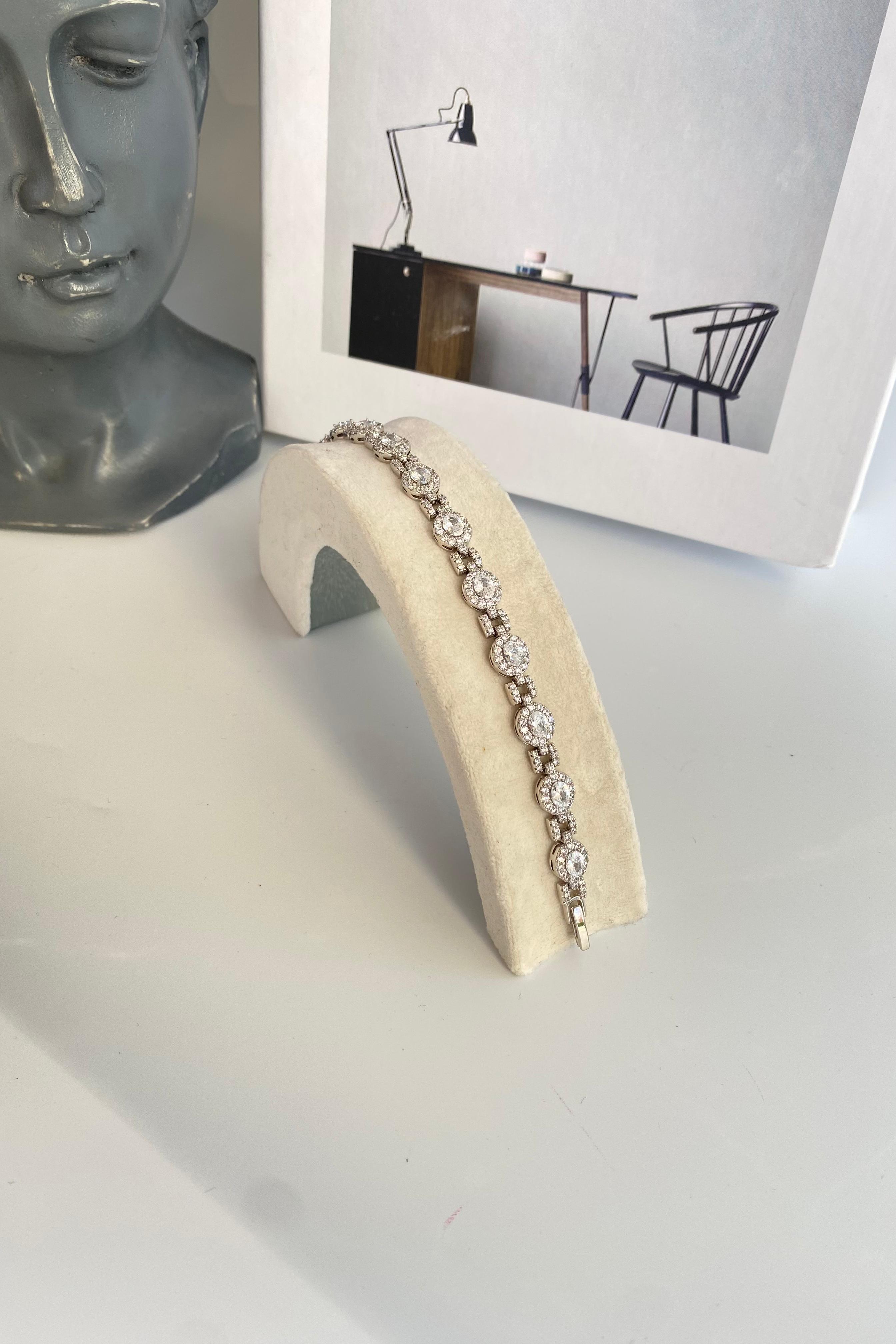 YUVARLAK ZİRKON TAŞLI KORDON BİLEZİK