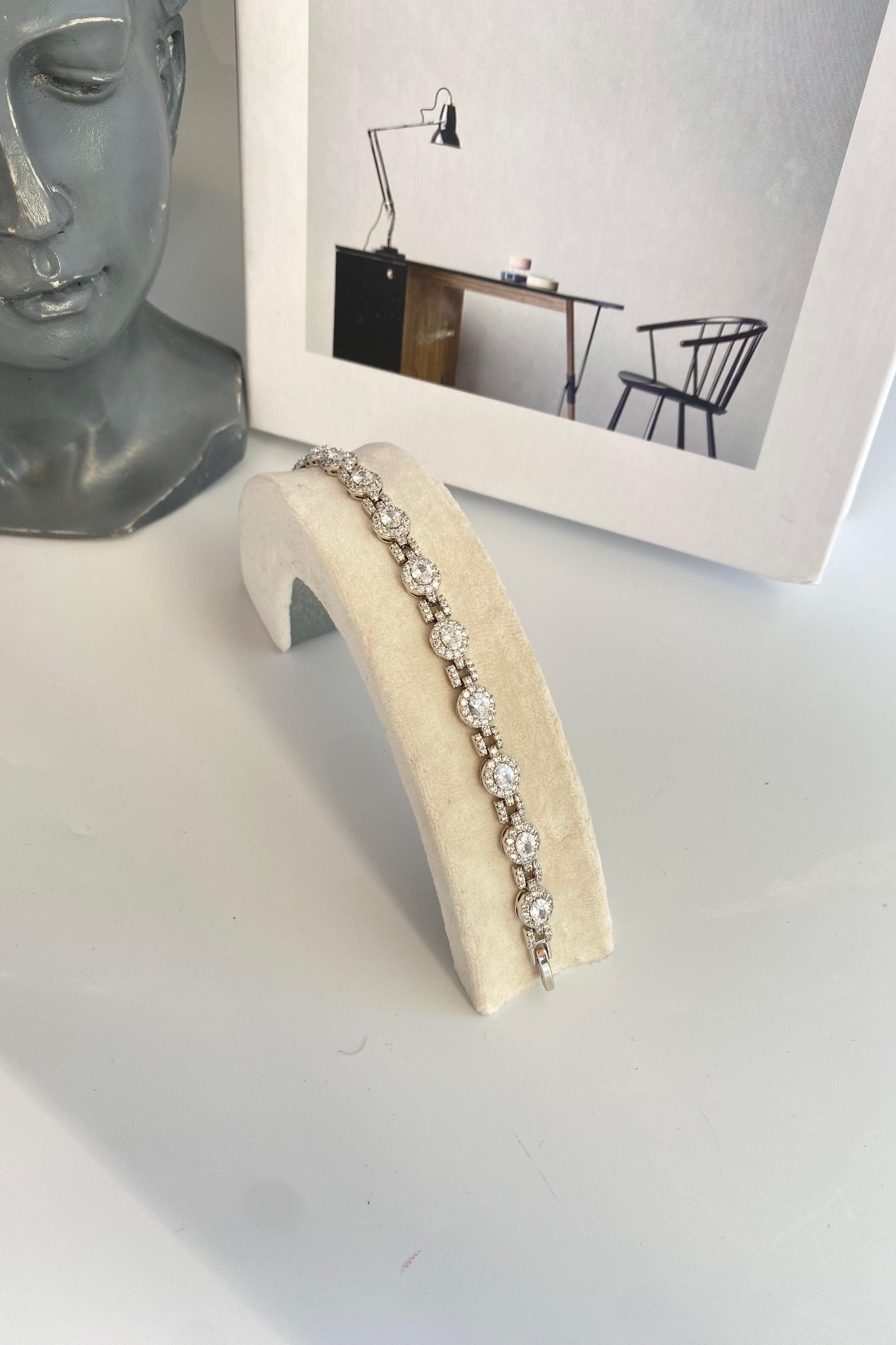 YUVARLAK ZİRKON TAŞLI KORDON BİLEZİK