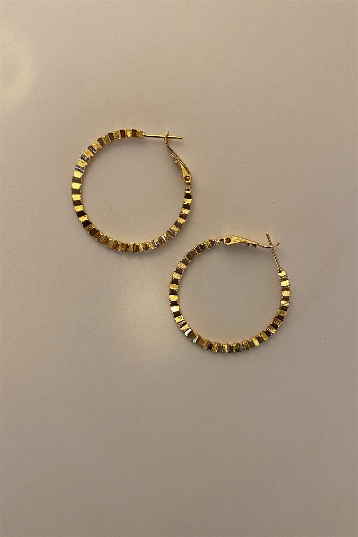 ZİGZAGLI HALKA KÜPE 3.4cm