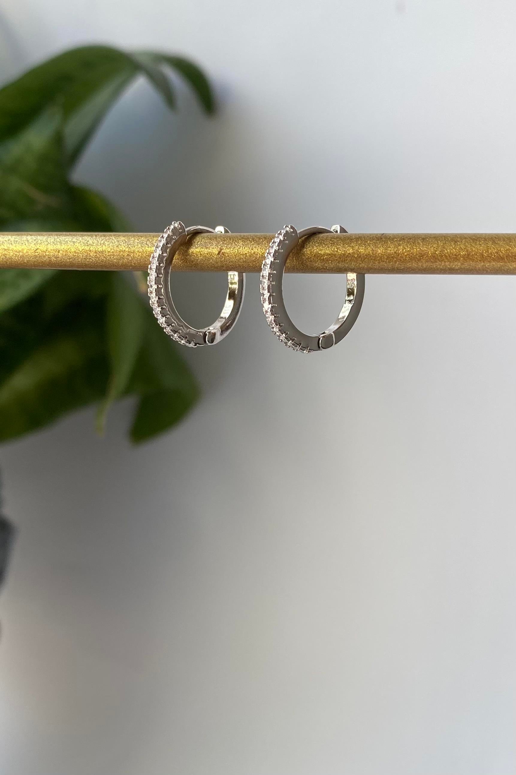 ZİRKON TAŞLI HALKA KÜPE 1.5CM