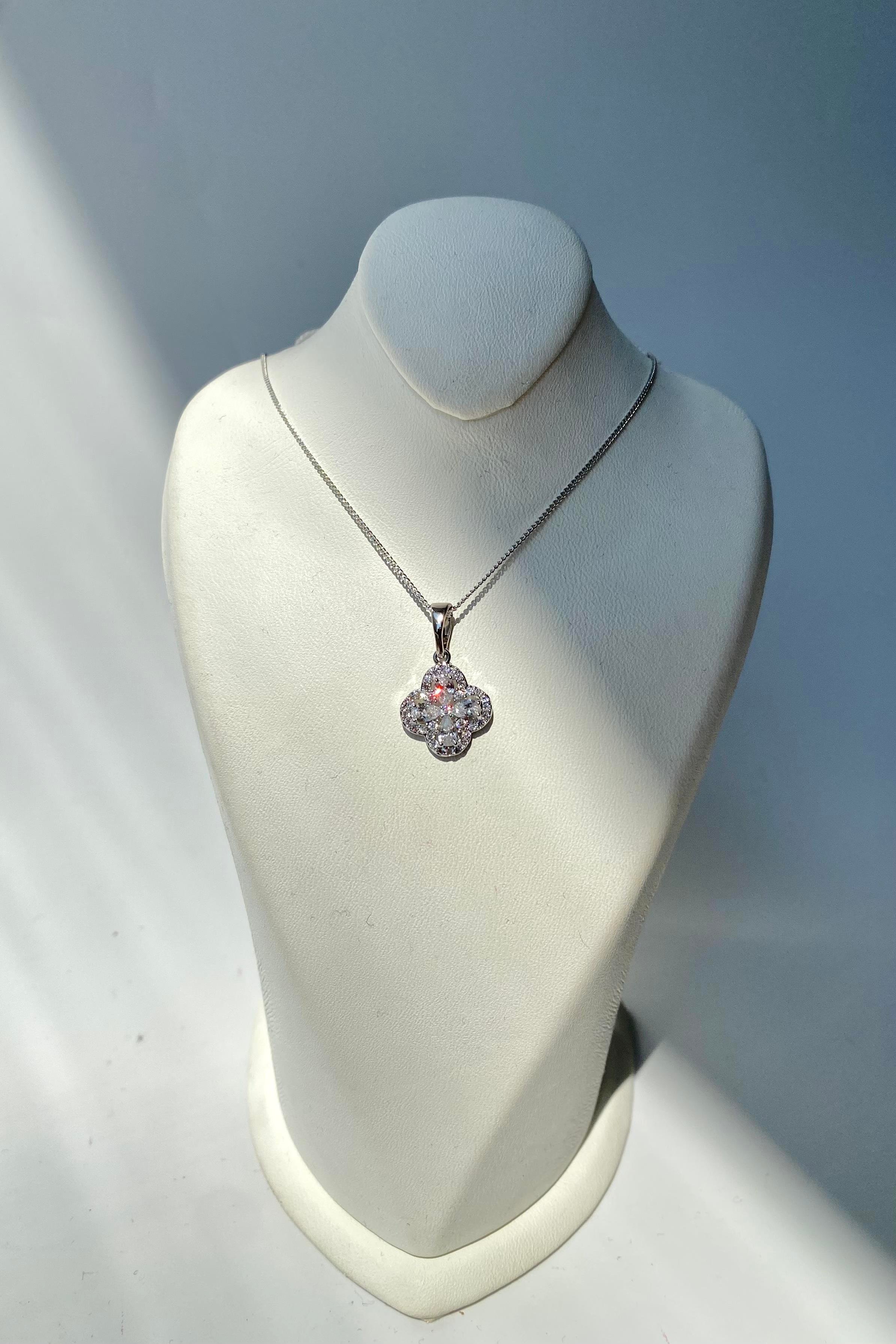 ZİRKON TAŞLI YONCA KOLYE