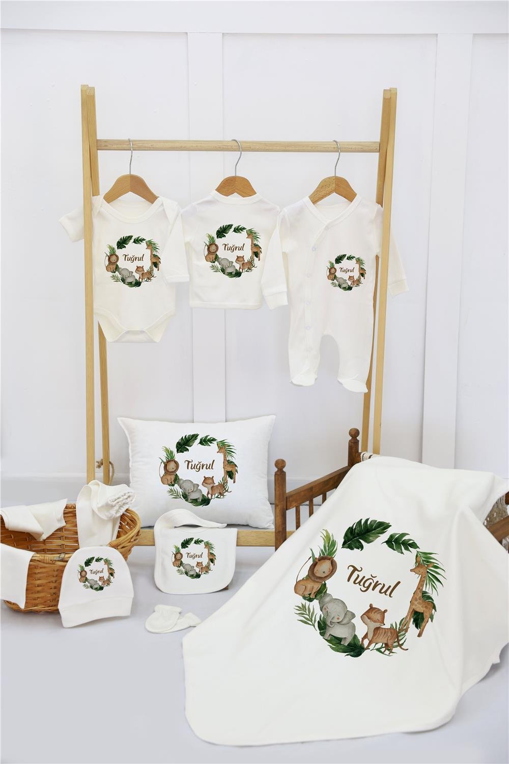 Bulut ve Bebek Desenli 11'li İsimli Organik Hastane Çıkış Seti