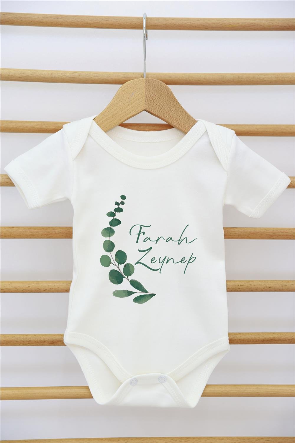 Çiçek Çelenk Desenli 11'li İsimli Organik Hastane Çıkış Seti