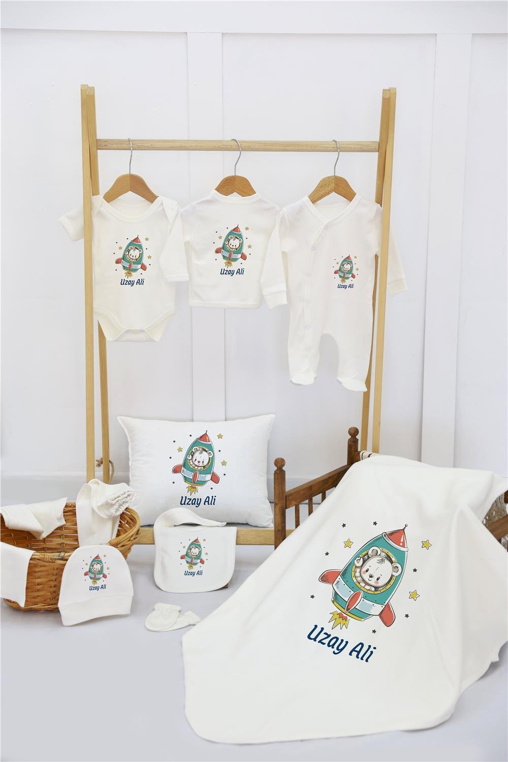 Çınar Yaprağı Desenli  11'li İsimli Organik Hastane Çıkış Seti