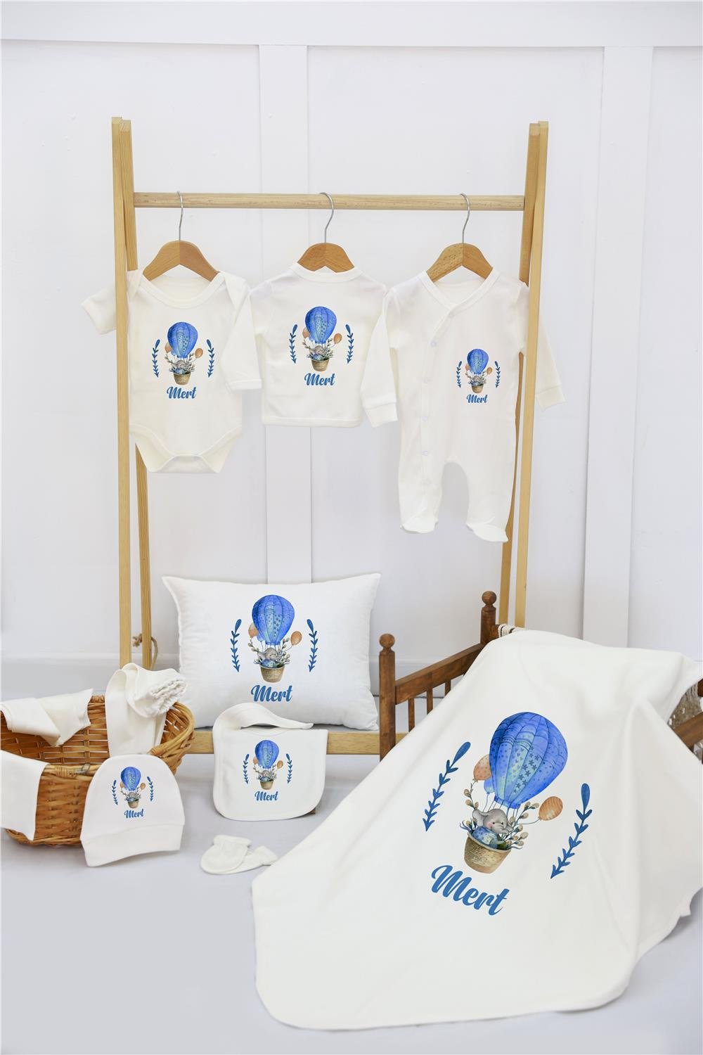 Gökkuşağı Desenli 11'li İsimli Organik Hastane Çıkış Seti