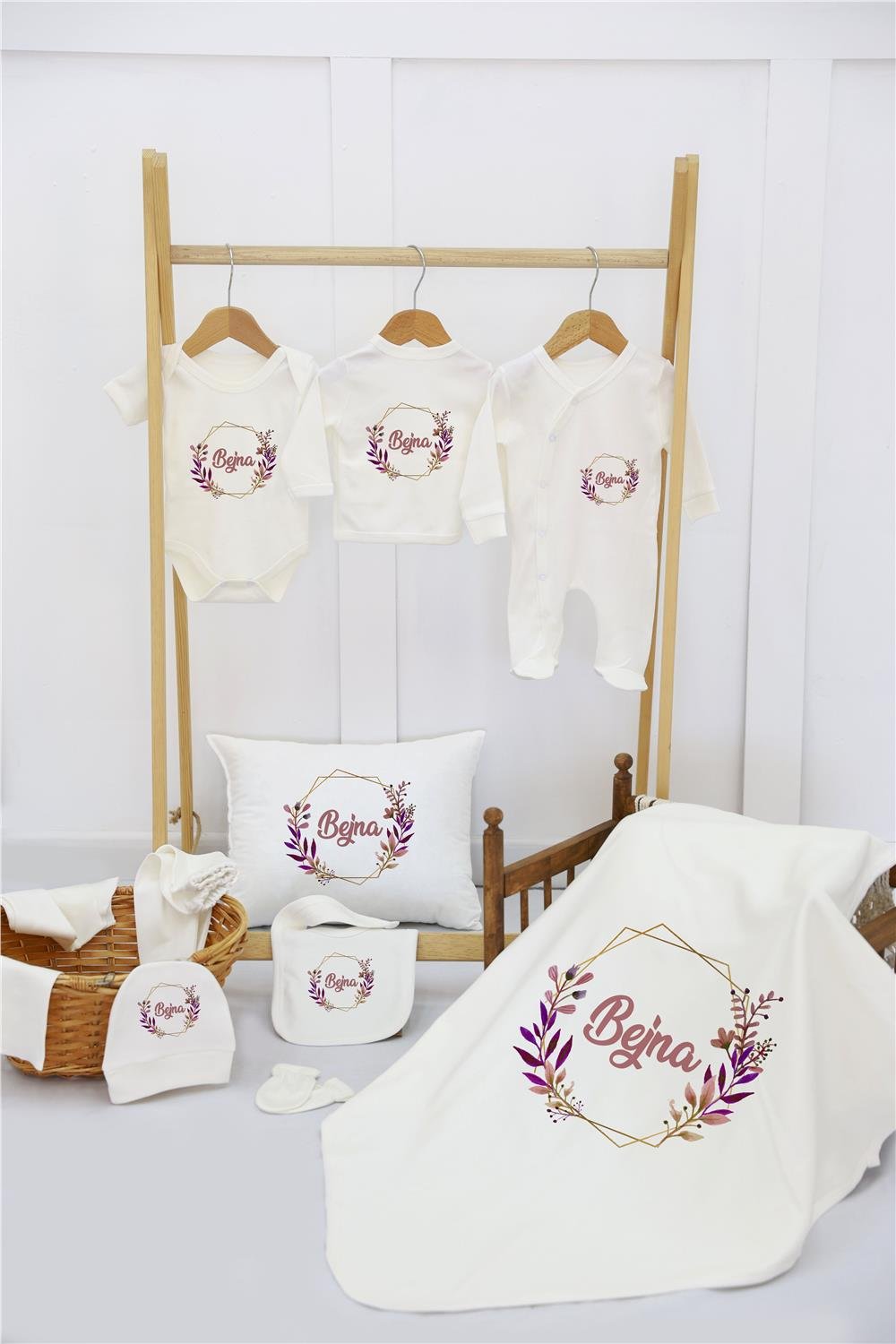 Gökkuşağı ve Yıldız Desenli 11'li İsimli Organik Hastane Çıkış Seti