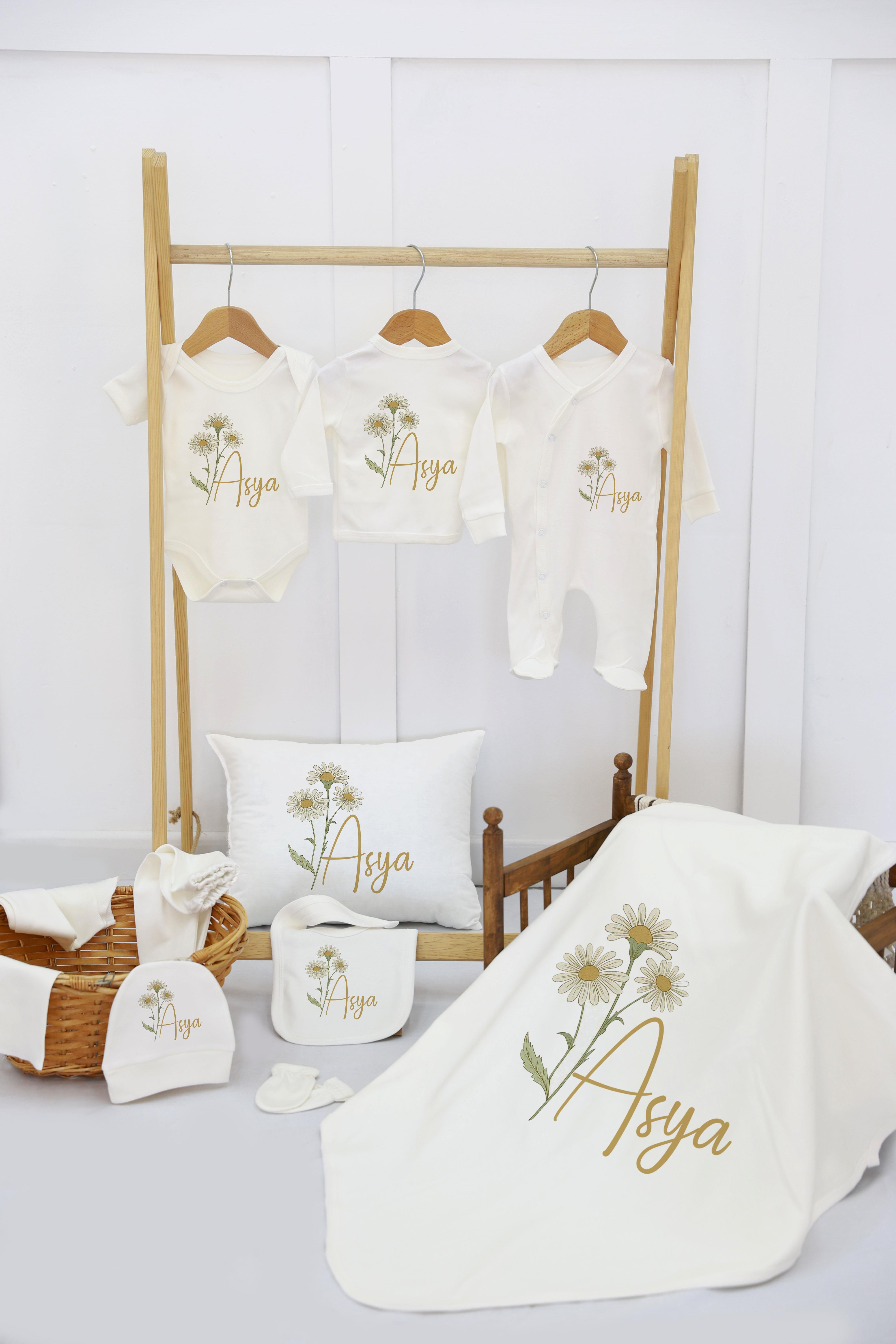 Sevimli Ayı ve Balon Desenli 11'li İsimli Organik Hastane Çıkış Seti