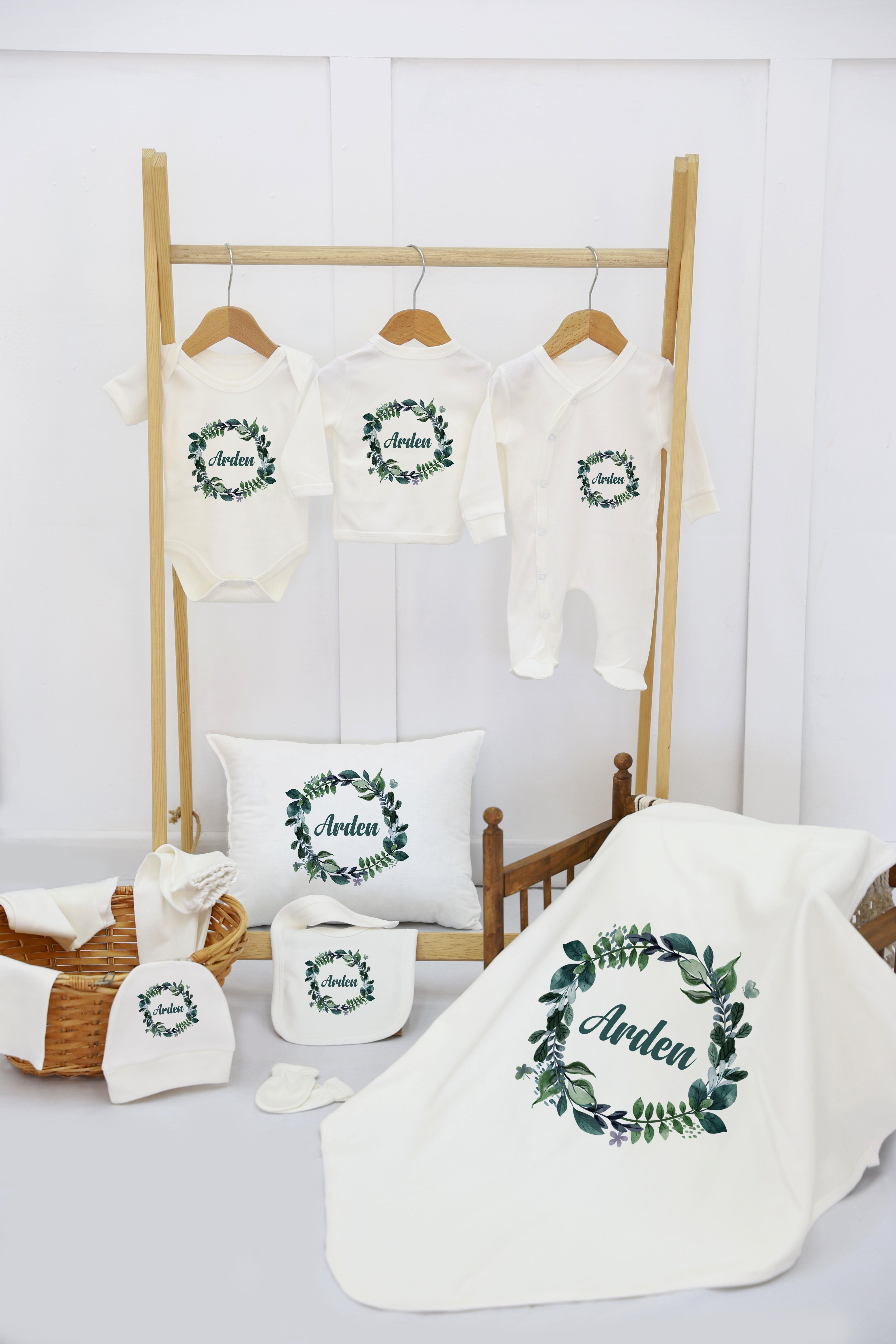 Sevimli Ayı ve Kelebek Desenli 11'li İsimli Organik Hastane Çıkış Seti