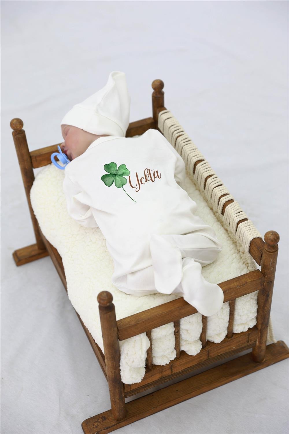 Sevimli Ayı ve Uçak Desenli 11'li İsimli Organik Hastane Çıkış Seti