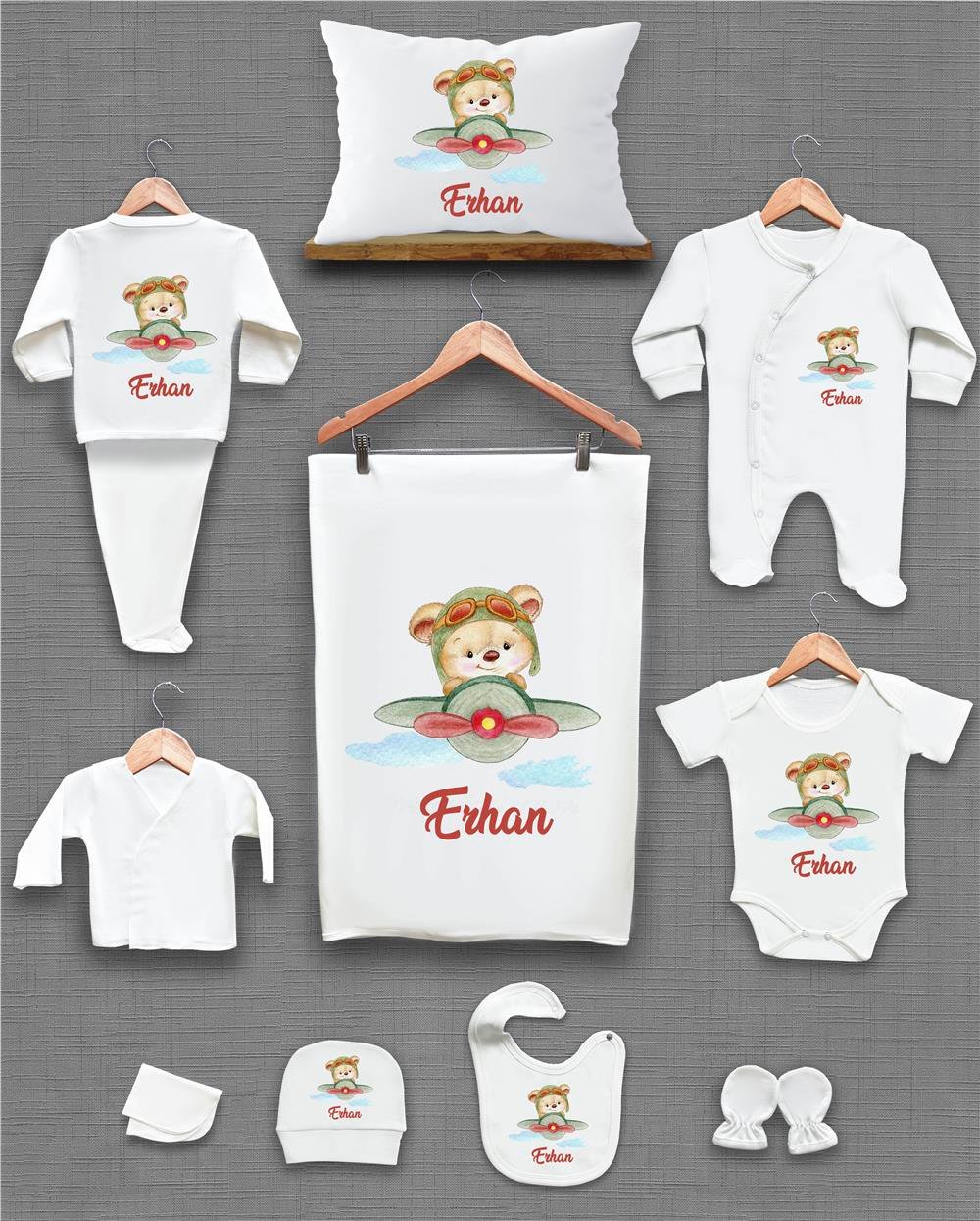 Sevimli Ayıcık ve Uçak Desenli 11'li İsimli Organik Hastane Çıkış Seti