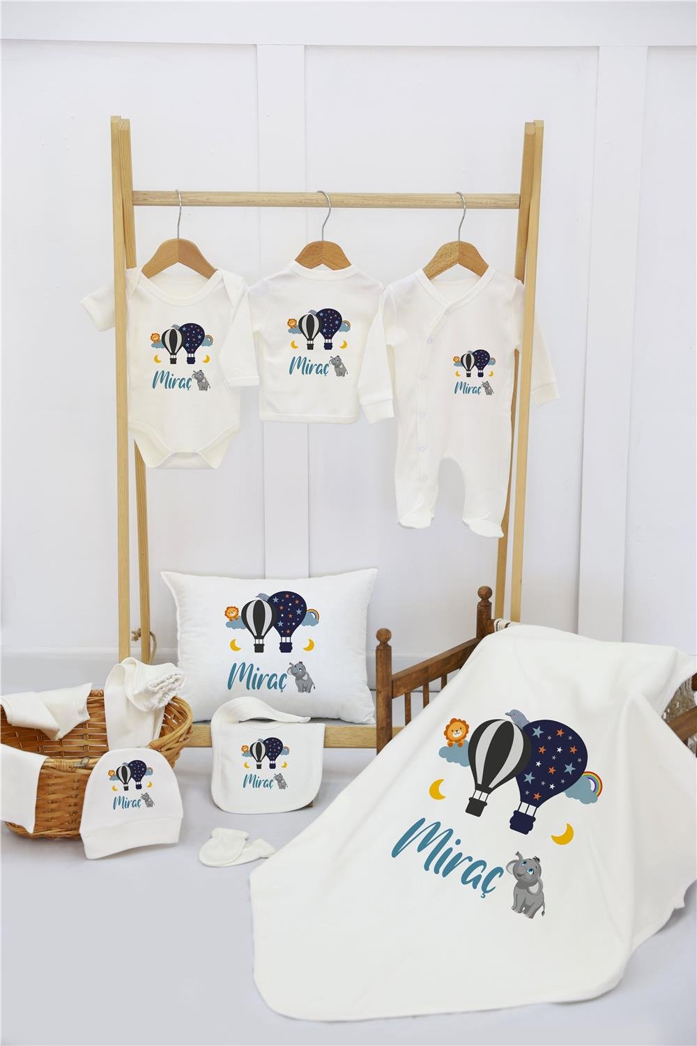 Sevimli Dinazor Desenli 11'li İsimli Organik Hastane Çıkış Seti