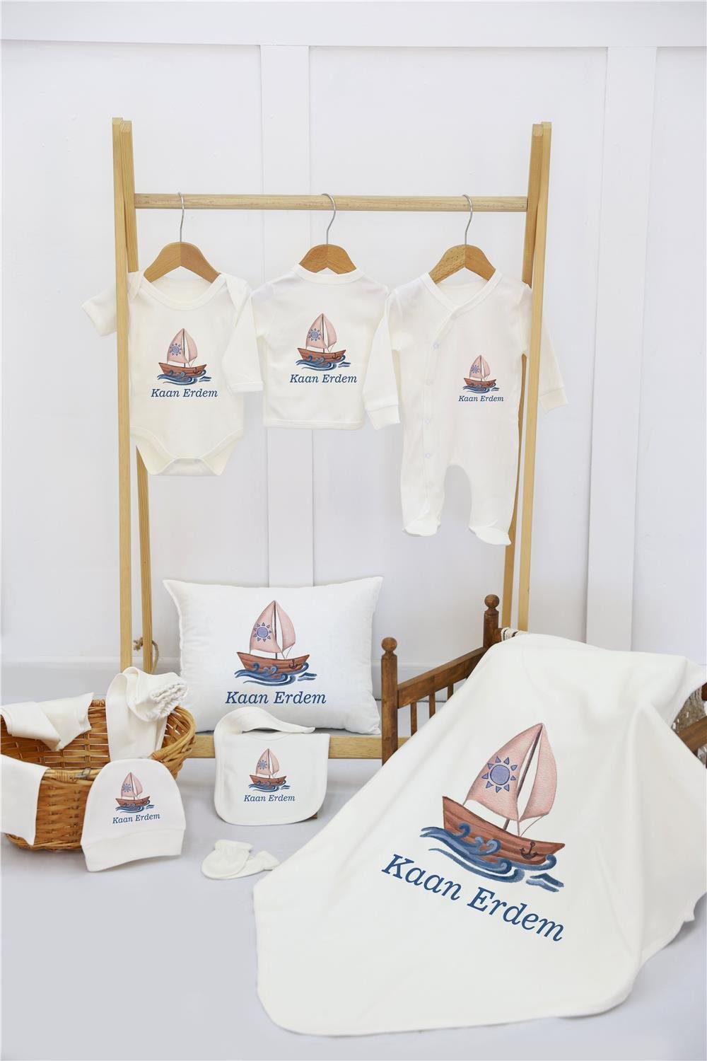 Yaprak ve Fil Desenli 11'li İsimli Organik Hastane Çıkış Seti