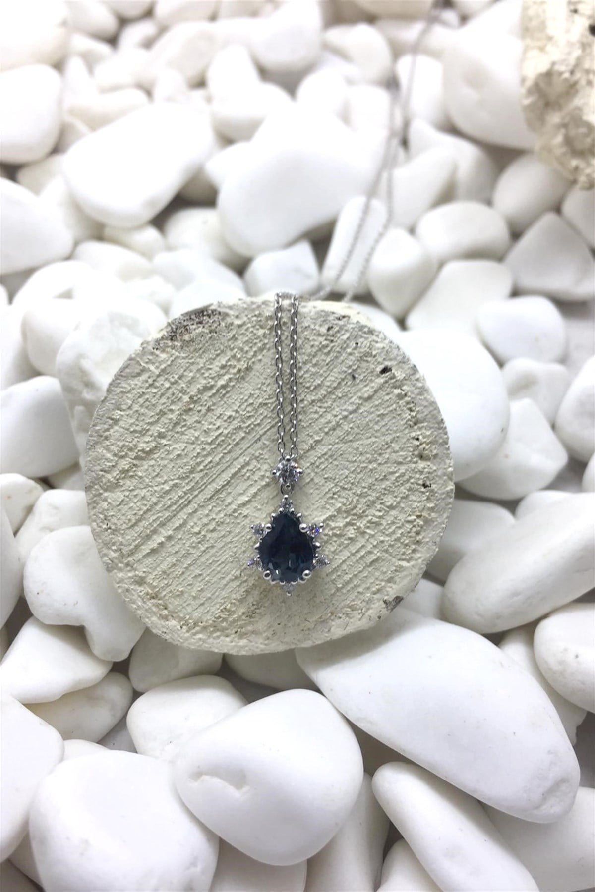  LONDON BLUE TOPAZ KOLYE - AK751