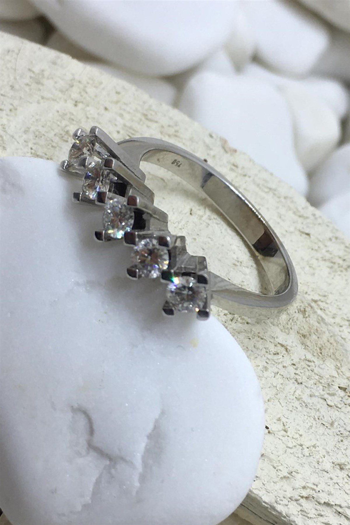  PIRLANTA BEŞTAŞ YÜZÜK 0,56CT - AK983