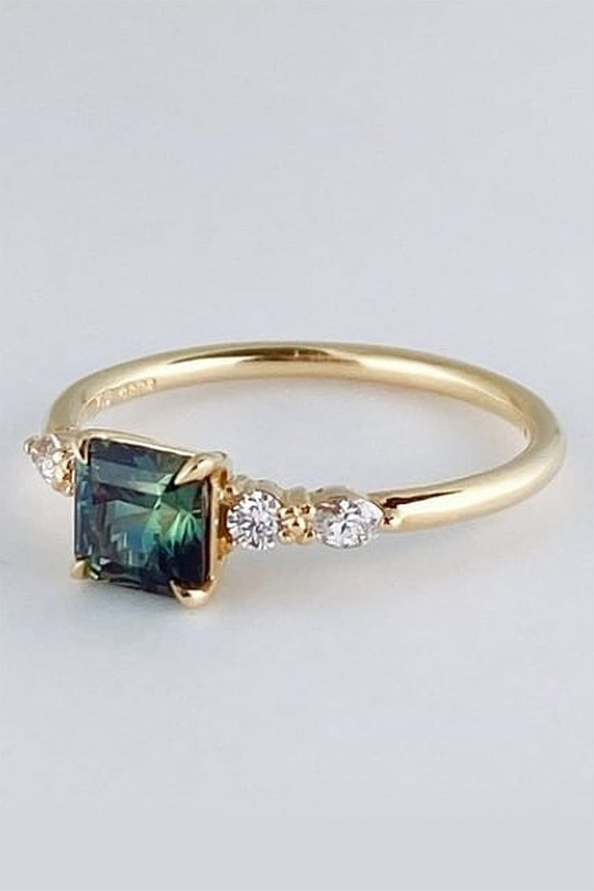 KİRİNOKİ GREEN TOPAZ PIRLANTA - AK1104