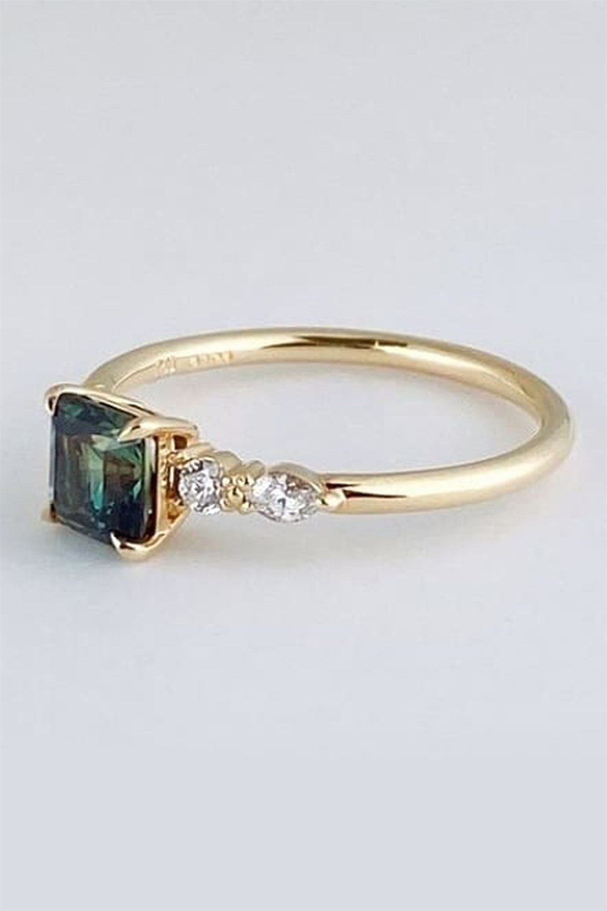 KİRİNOKİ GREEN TOPAZ PIRLANTA - AK1104
