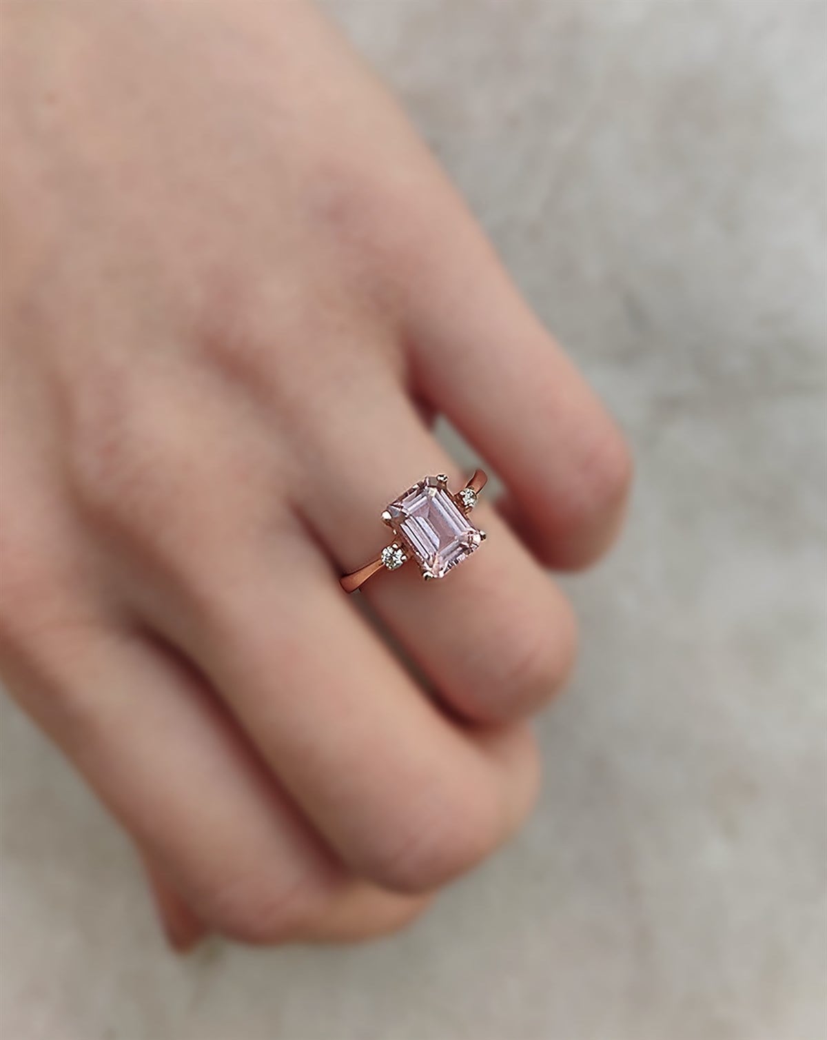 PEMBE KUVARS BEGET PIRLANTALI TEKTAŞ YÜZÜK - AK0160