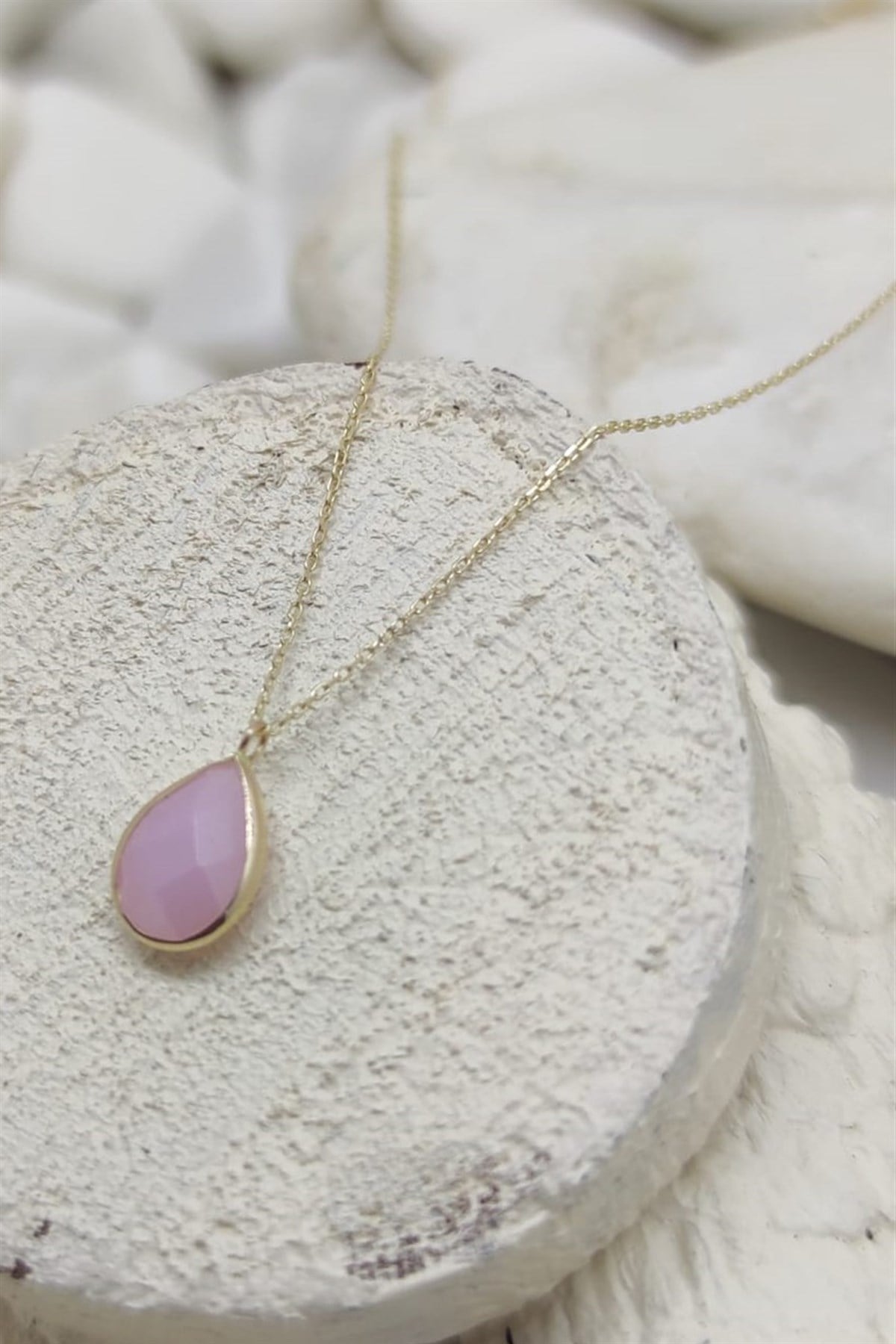 PEMBE KUVARS KOLYE 