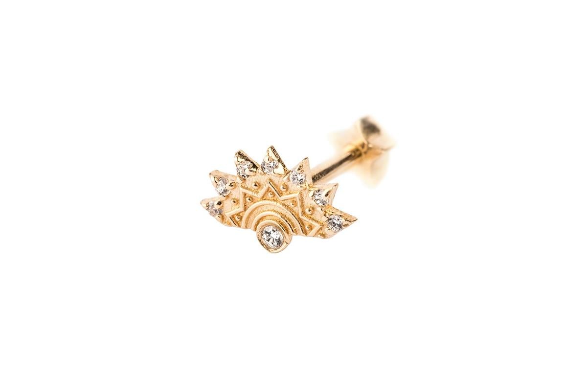 Yelpaze motifli tragus küpe -ak1577