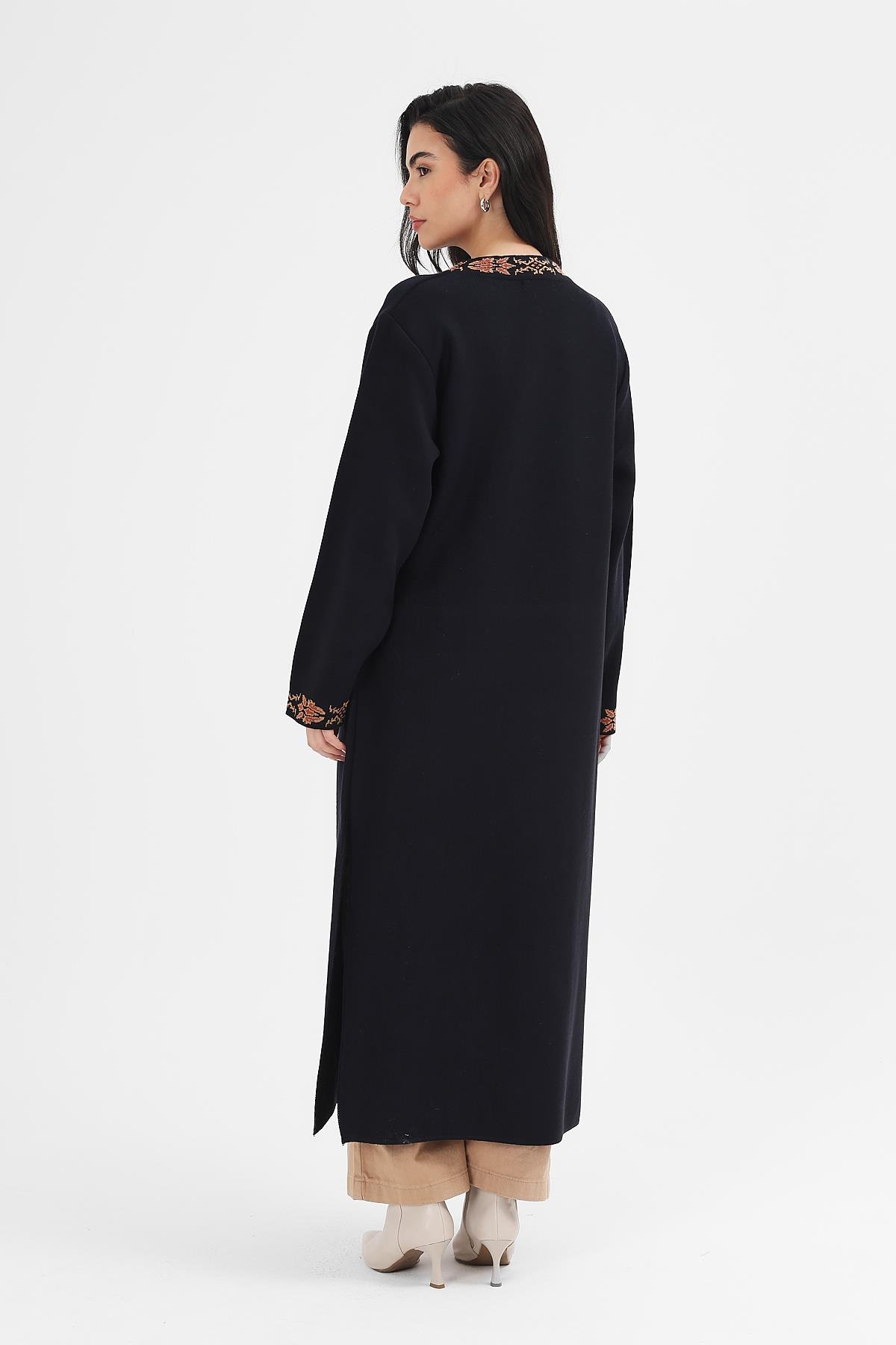 Kadın Lacivert Etnik Desenli Kimono Poncho