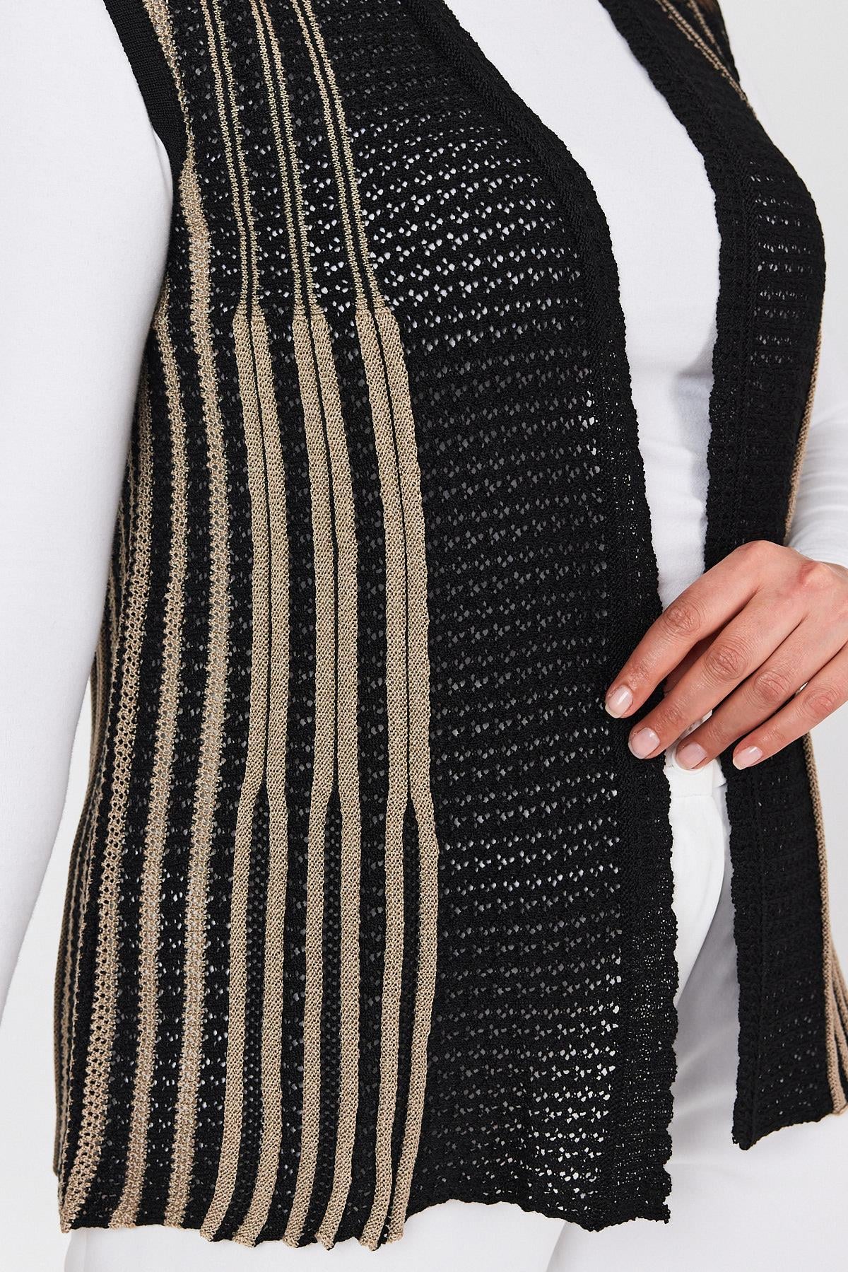 Kadın Siyah Çift Renk Ajurlu İşlemeli Mevsimlik Triko Anne Yazlık YelekVest