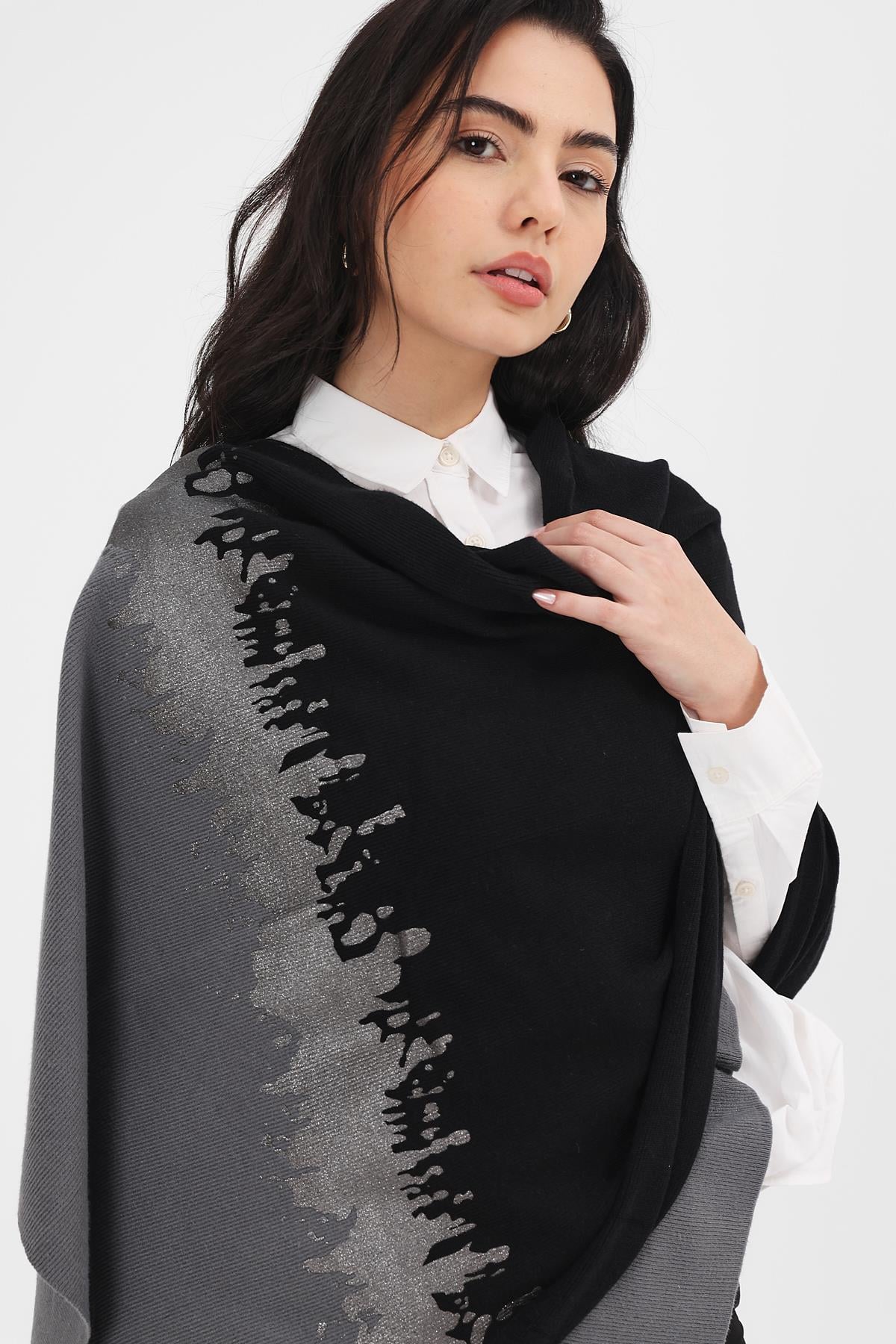Kadın Siyah Gri Baskılı ŞalShawl