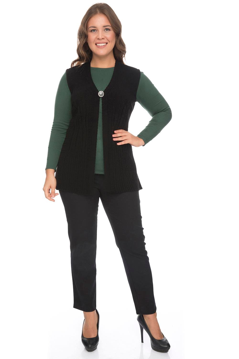 Kadın Siyah Kenarları İşlemeli Ajurlu YelekVest