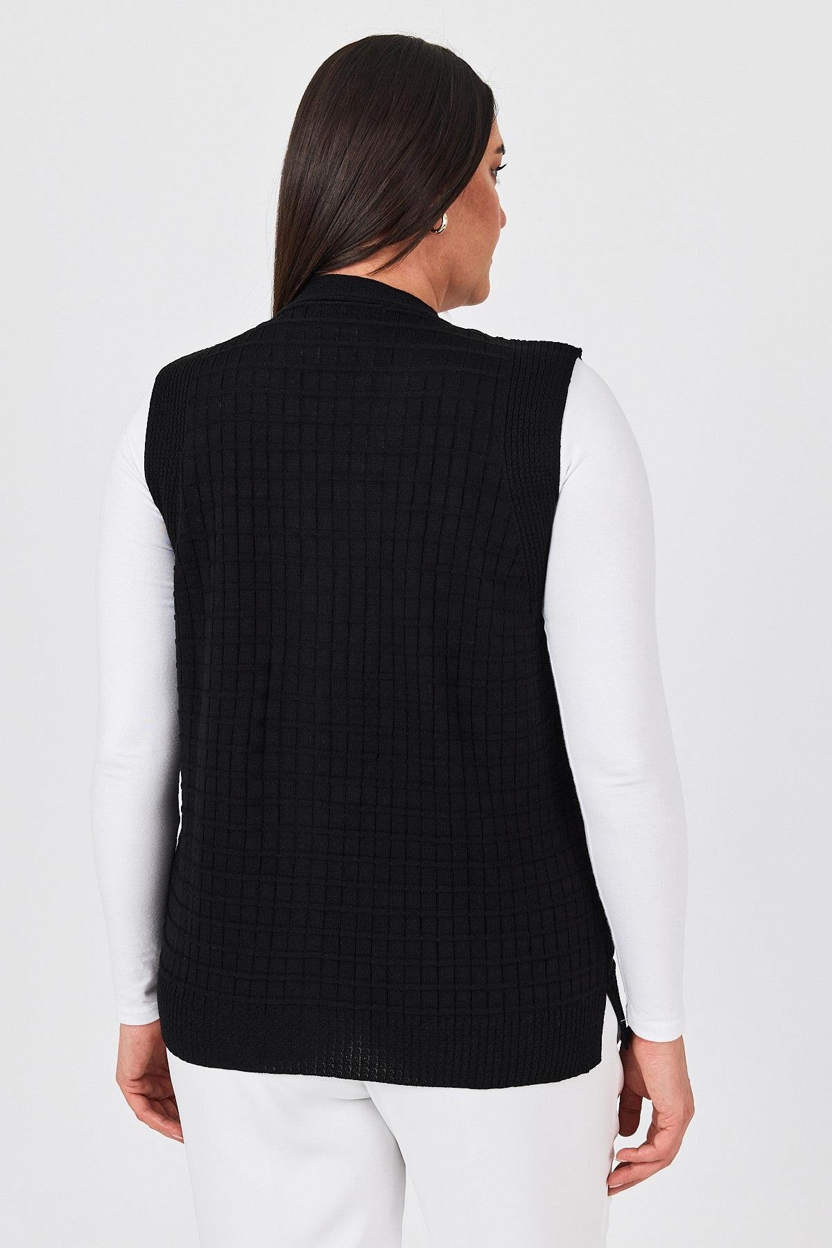 Kadın Siyah Kare Desenli V Yaka Mevsimlik Triko Yazlık Anne YelekVest