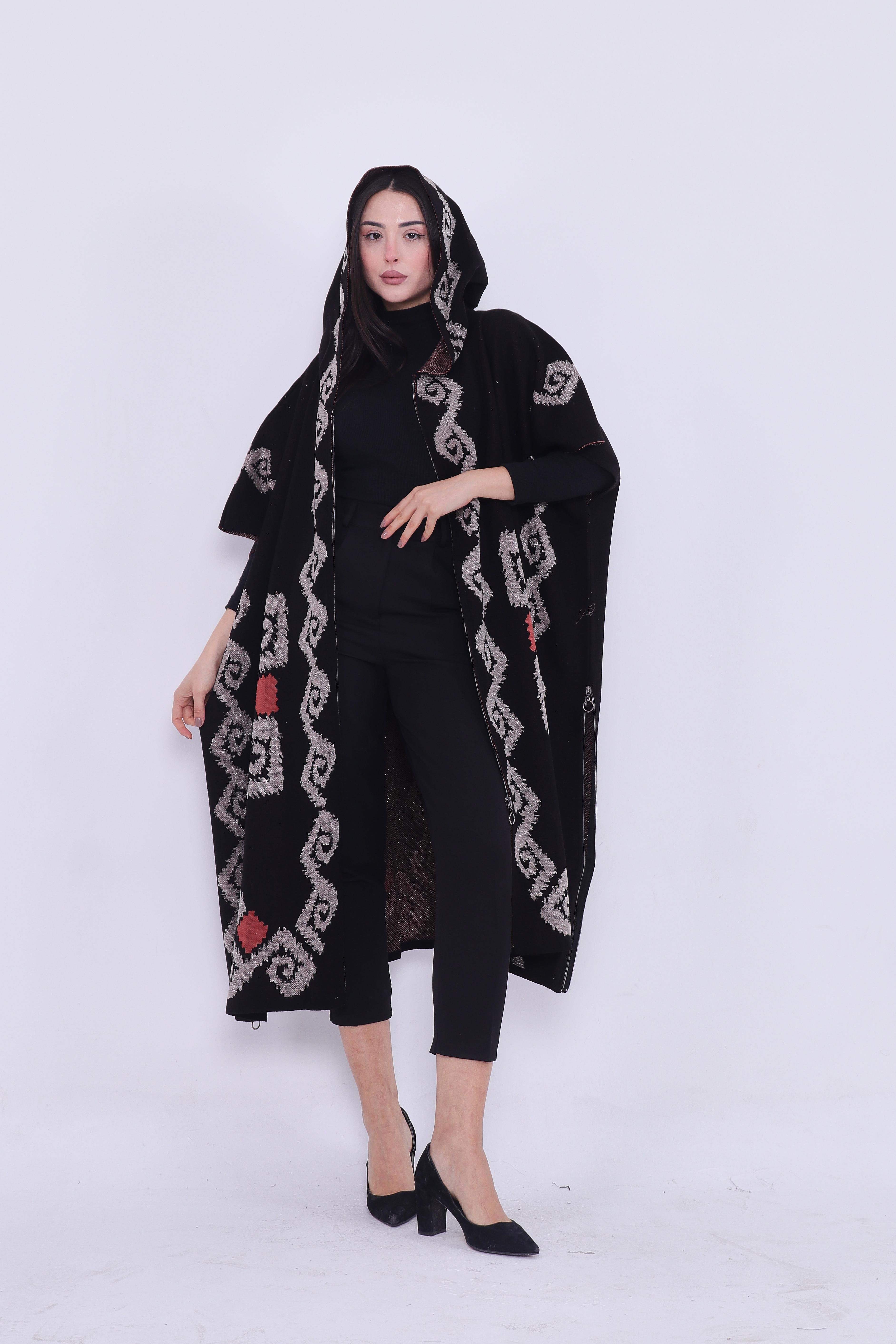 Kadın Siyah Sim Detaylı Fermuarlı Kapüşonlu PançoOUTLET
