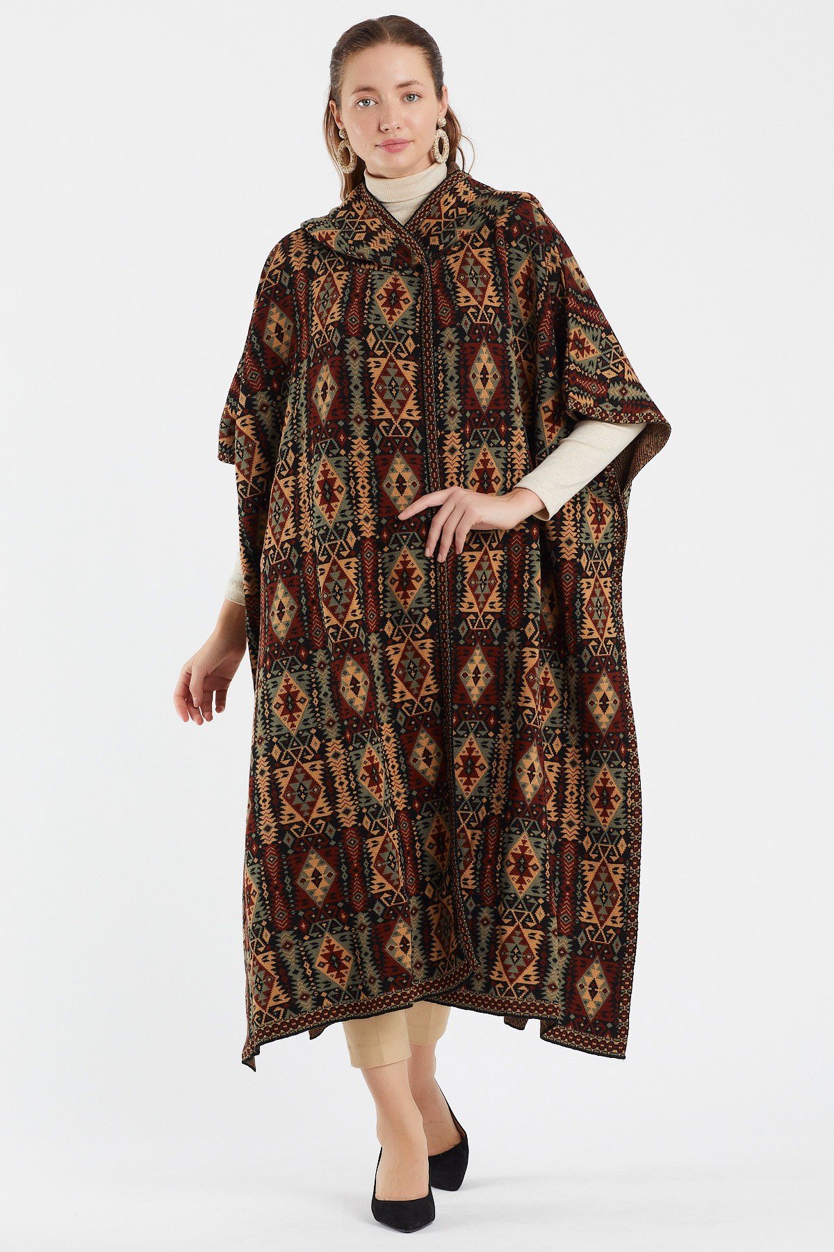 Gümüş Kilim Desenli Kapüşonlu Triko Kadın Panço