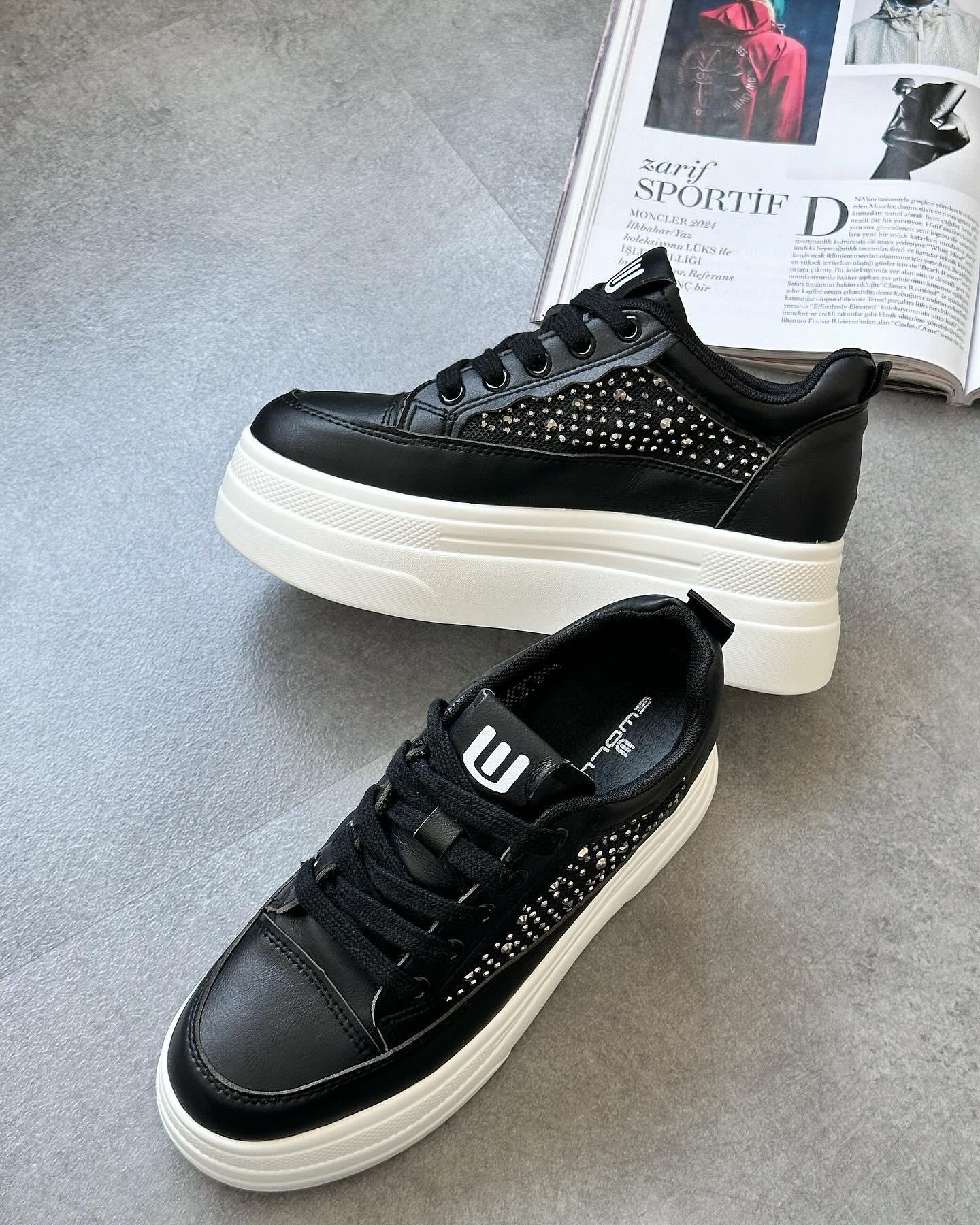 ZUUMSNEAKERFlein İçten Gizli Topuklu Kalın Taban Kadın Sneaker - Siyah