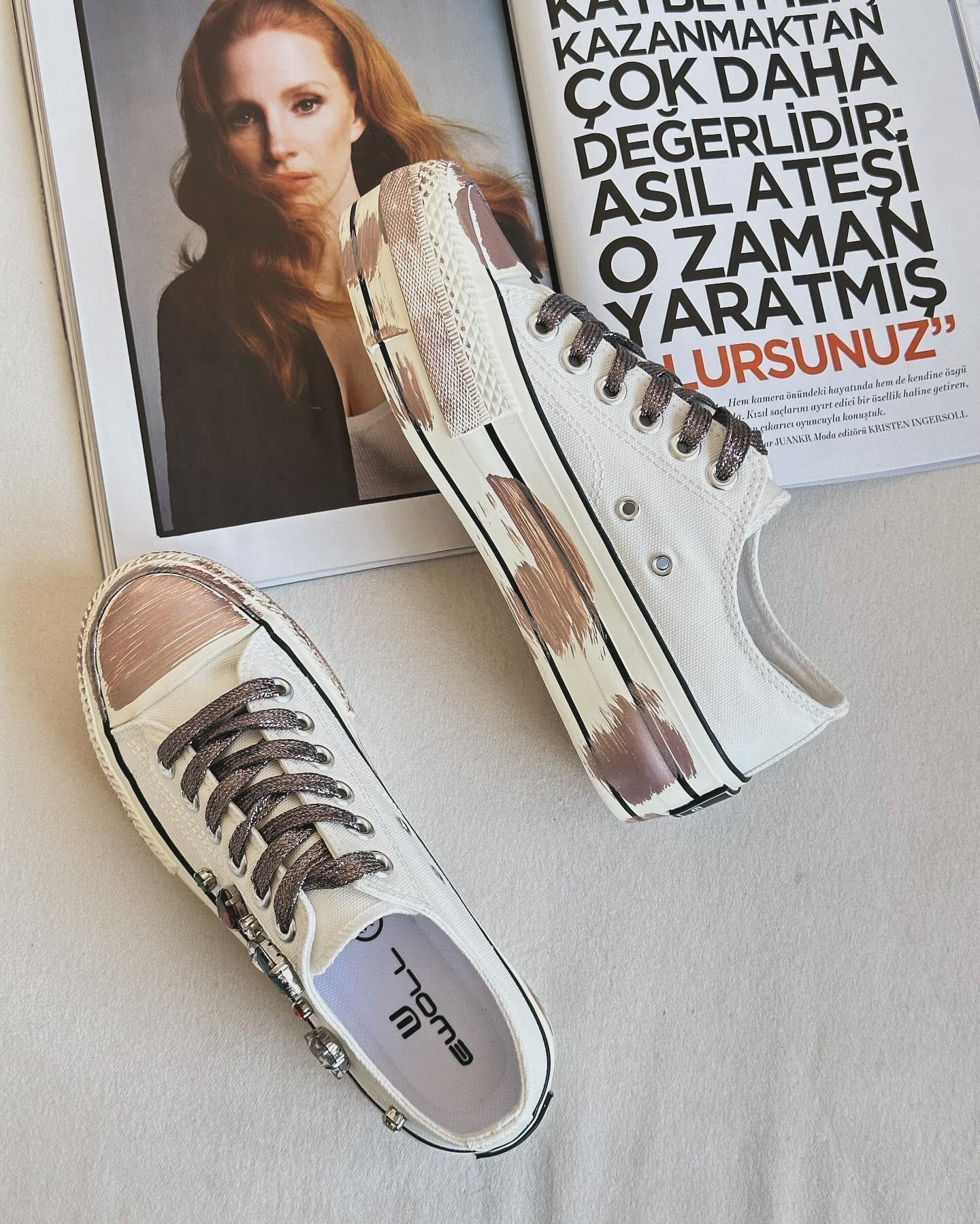 ZUUMSNEAKERRufel Taş Aksesuarlı  Kalın Taban Kadın Sneaker - Beyaz