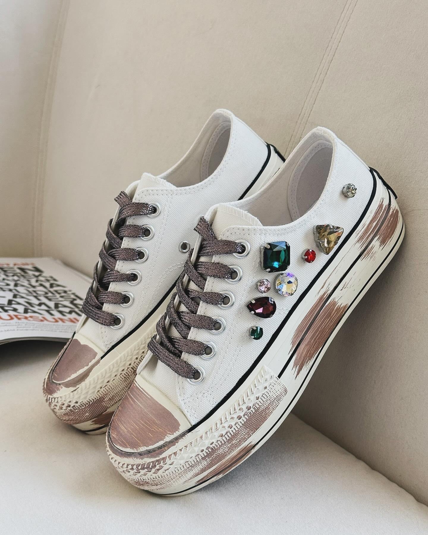 ZUUMSNEAKERRufel Taş Aksesuarlı  Kalın Taban Kadın Sneaker - Beyaz