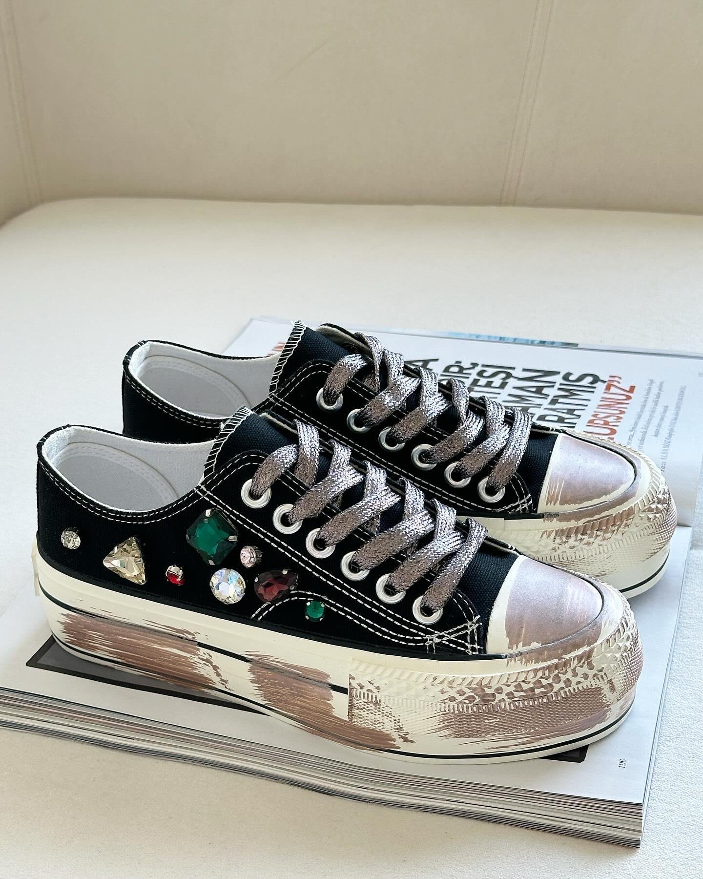 ZUUMSNEAKERRufel Taş Aksesuarlı  Kalın Taban Kadın Sneaker - Siyah