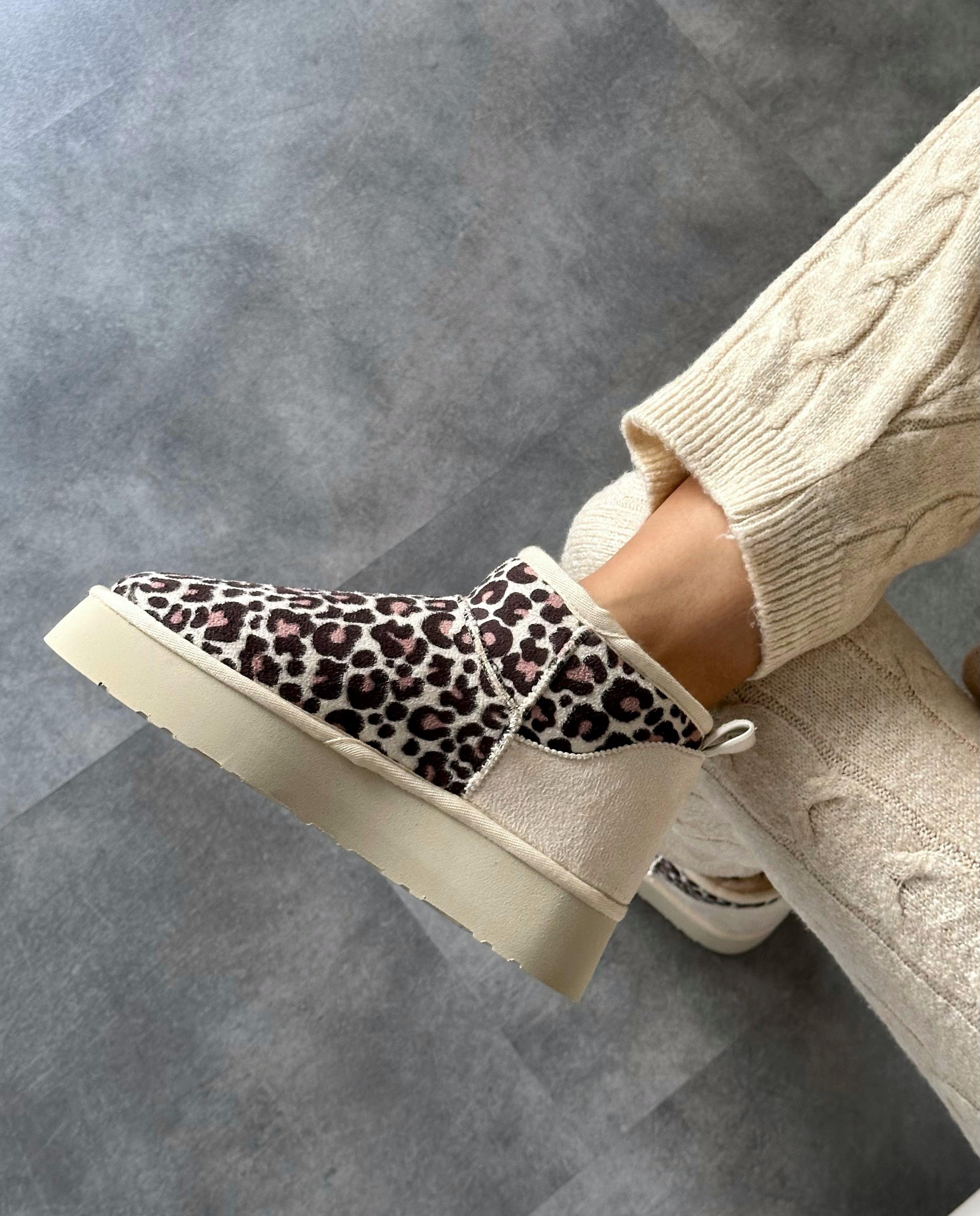 ZUUMBOT & ÇİZMEStorm Mini Boy Kalın Taban UGG Style Kadın Bot - Bej Leopar