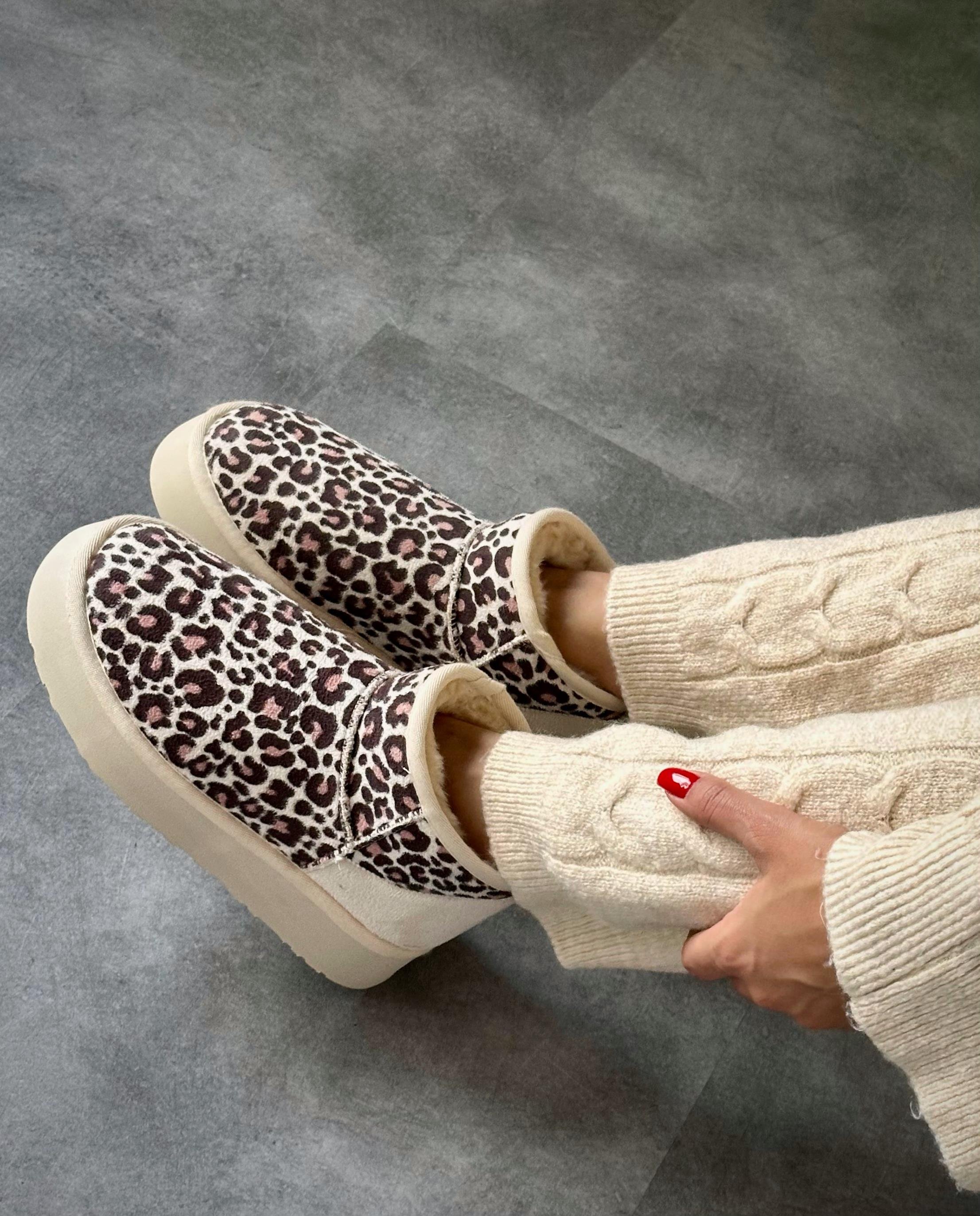 ZUUMBOT & ÇİZMEStorm Mini Boy Kalın Taban UGG Style Kadın Bot - Bej Leopar