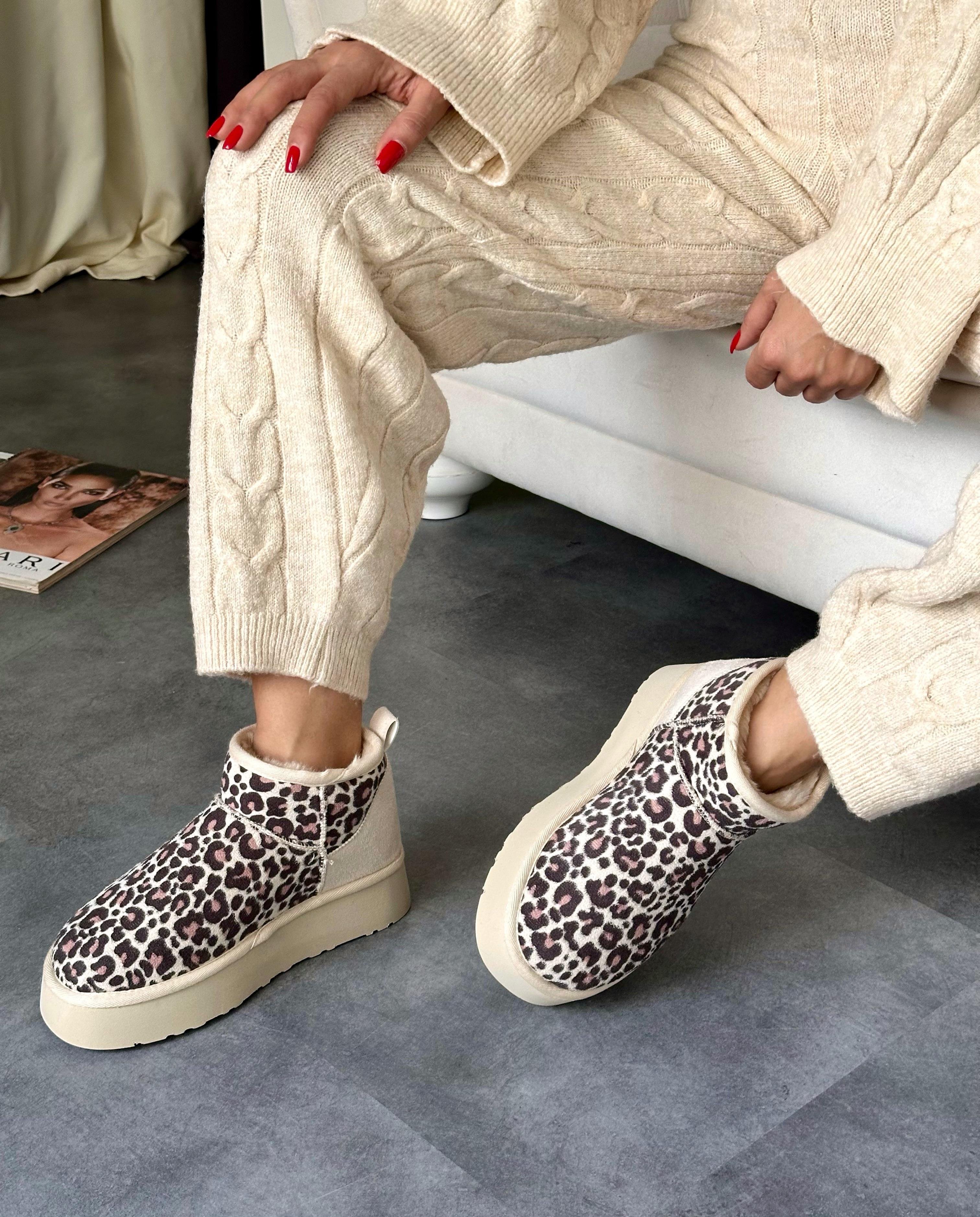 ZUUMBOT & ÇİZMEStorm Mini Boy Kalın Taban UGG Style Kadın Bot - Bej Leopar