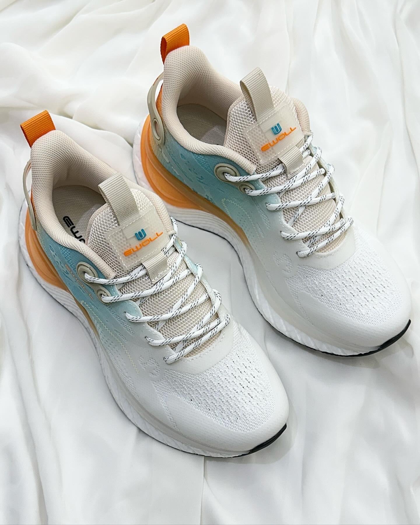 ZUUMSNEAKERVınson Relax Sistem Köpük Taban  Günlük Kadın Sneaker - Beyaz